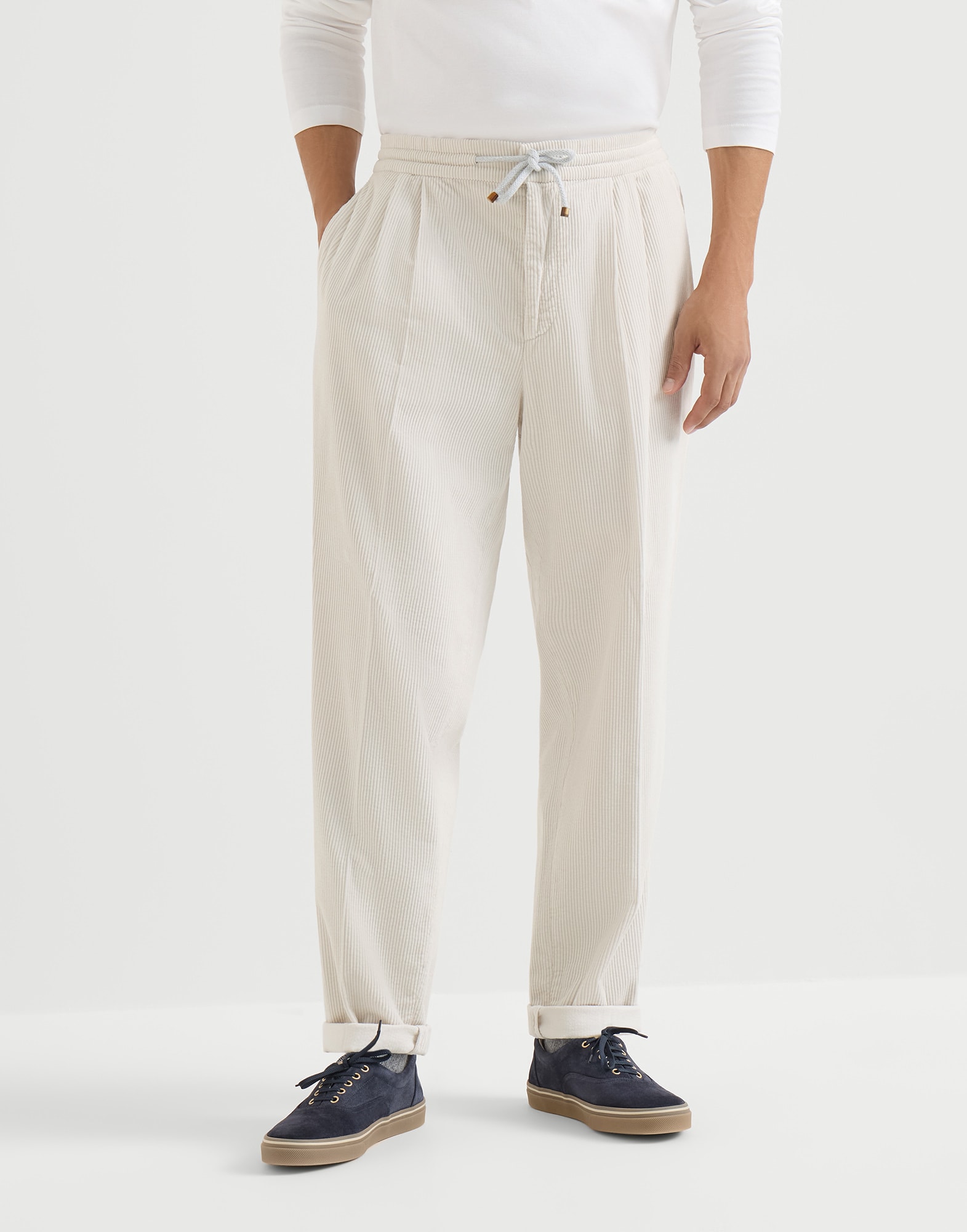 Pleated - Front view - View Full Screen