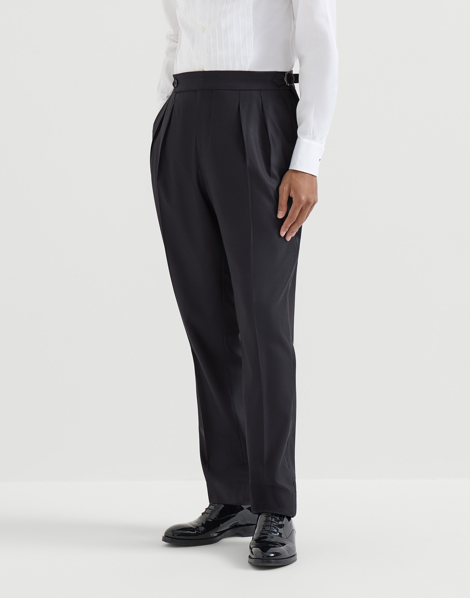 Pleated - Front view - View Full Screen
