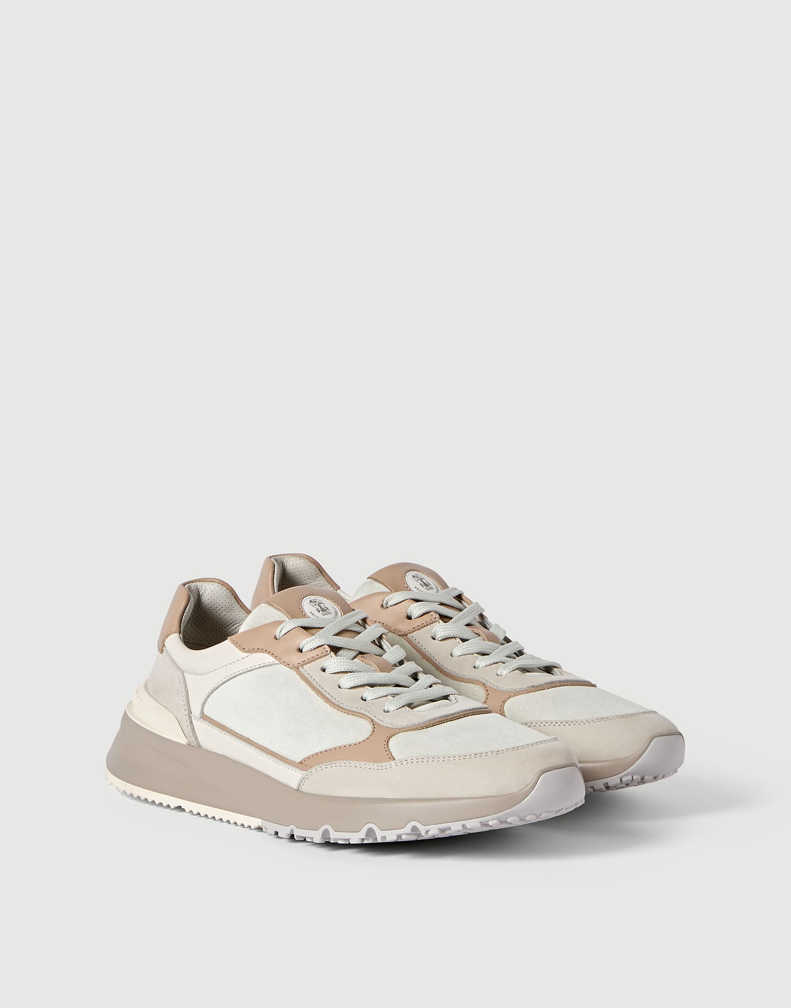 Sneakers - Front view - View Full Screen