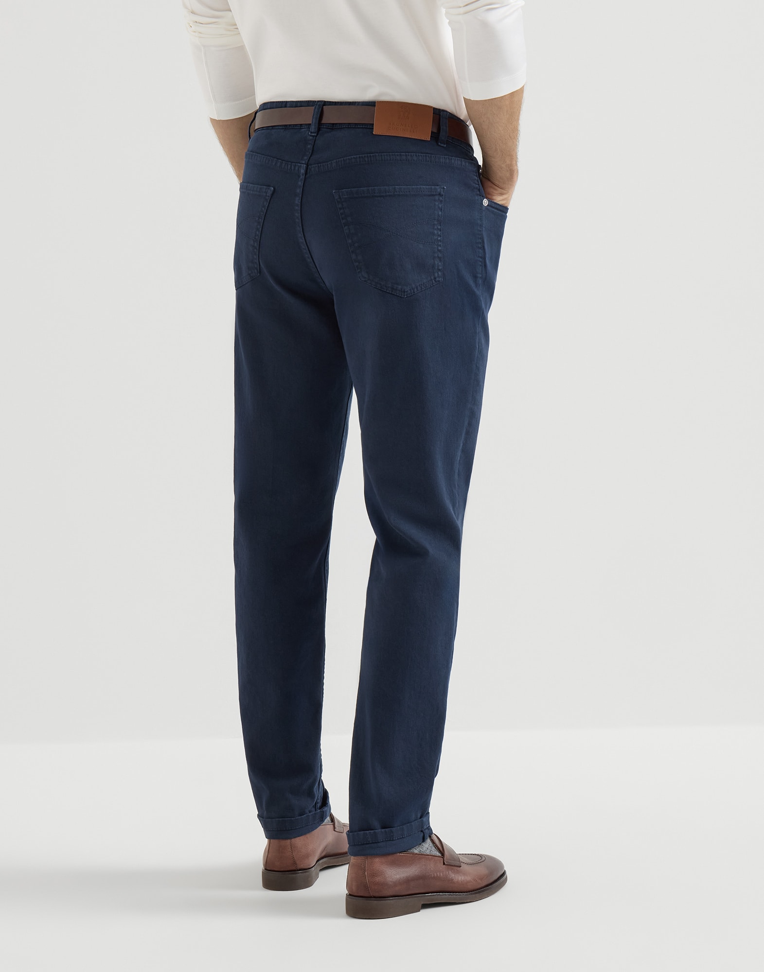 Traditional fit five-pocket trousers for Man in Navy Blue