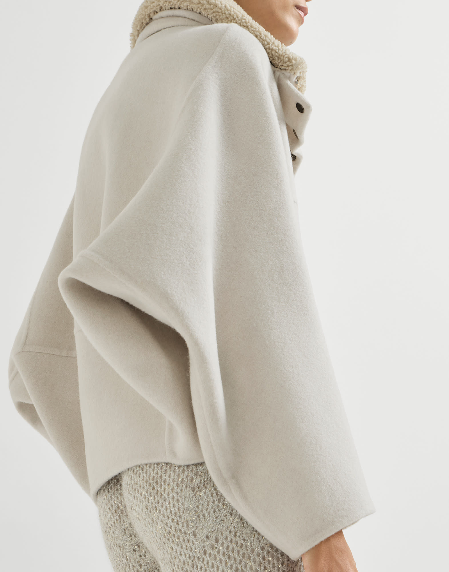 美品⭐︎BRUNELLO CUCINELLI⭐︎アウター Handcrafted outerwear jacket for Woman in Ivory | Brunello Cucinelli