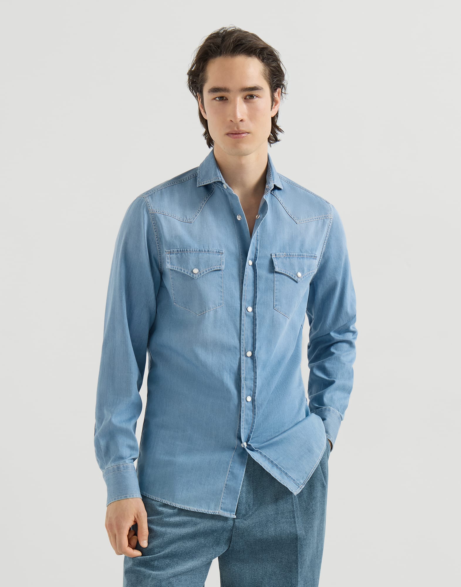メンズ 向け ダークグレー デニムシャツ | Brunello Cucinelli