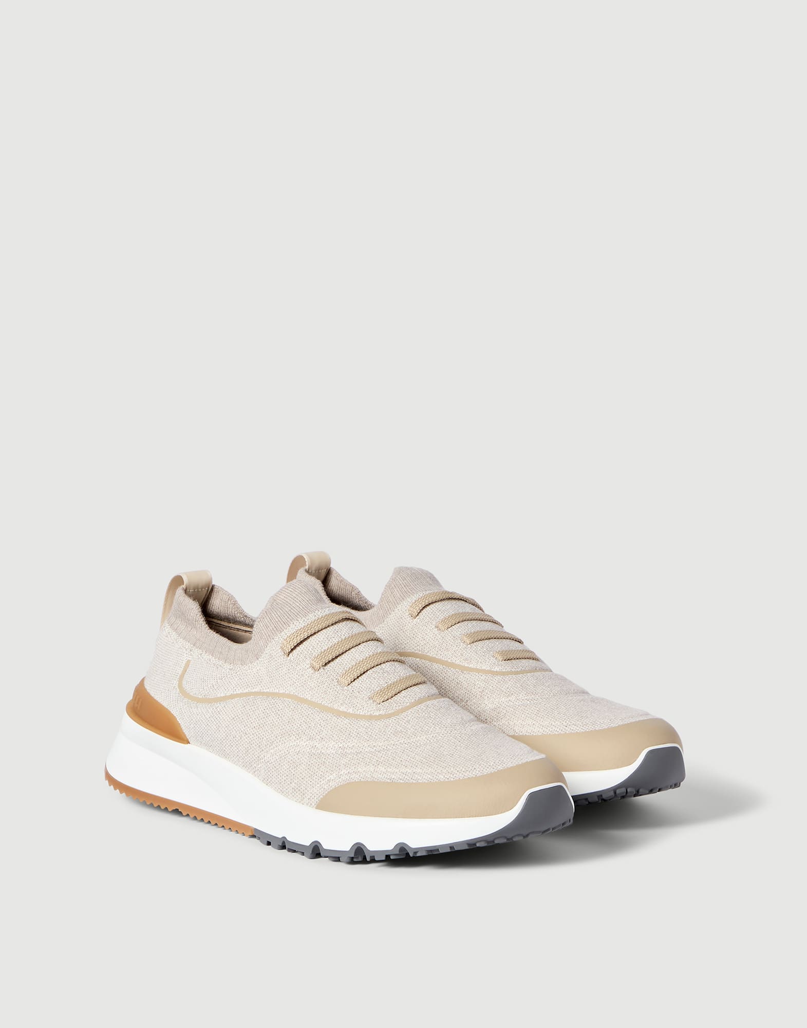 Sneakers - Front view - View Full Screen