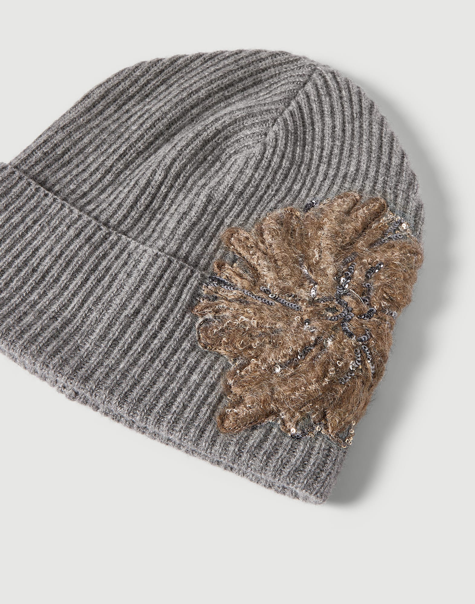 Beanie with whispering bloom embroidery for Woman in Dark Grey