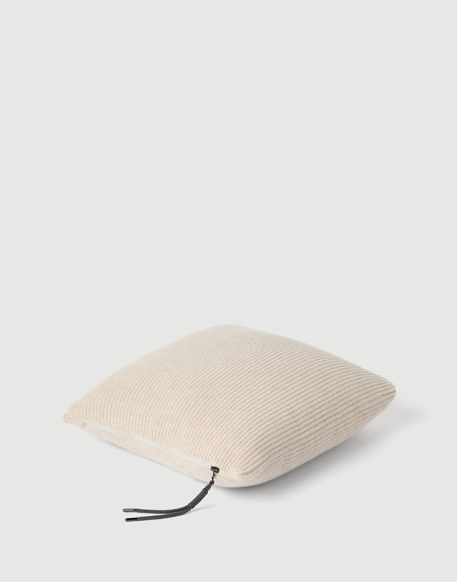 サンド ニットクッション | ライフスタイル | Brunello Cucinelli