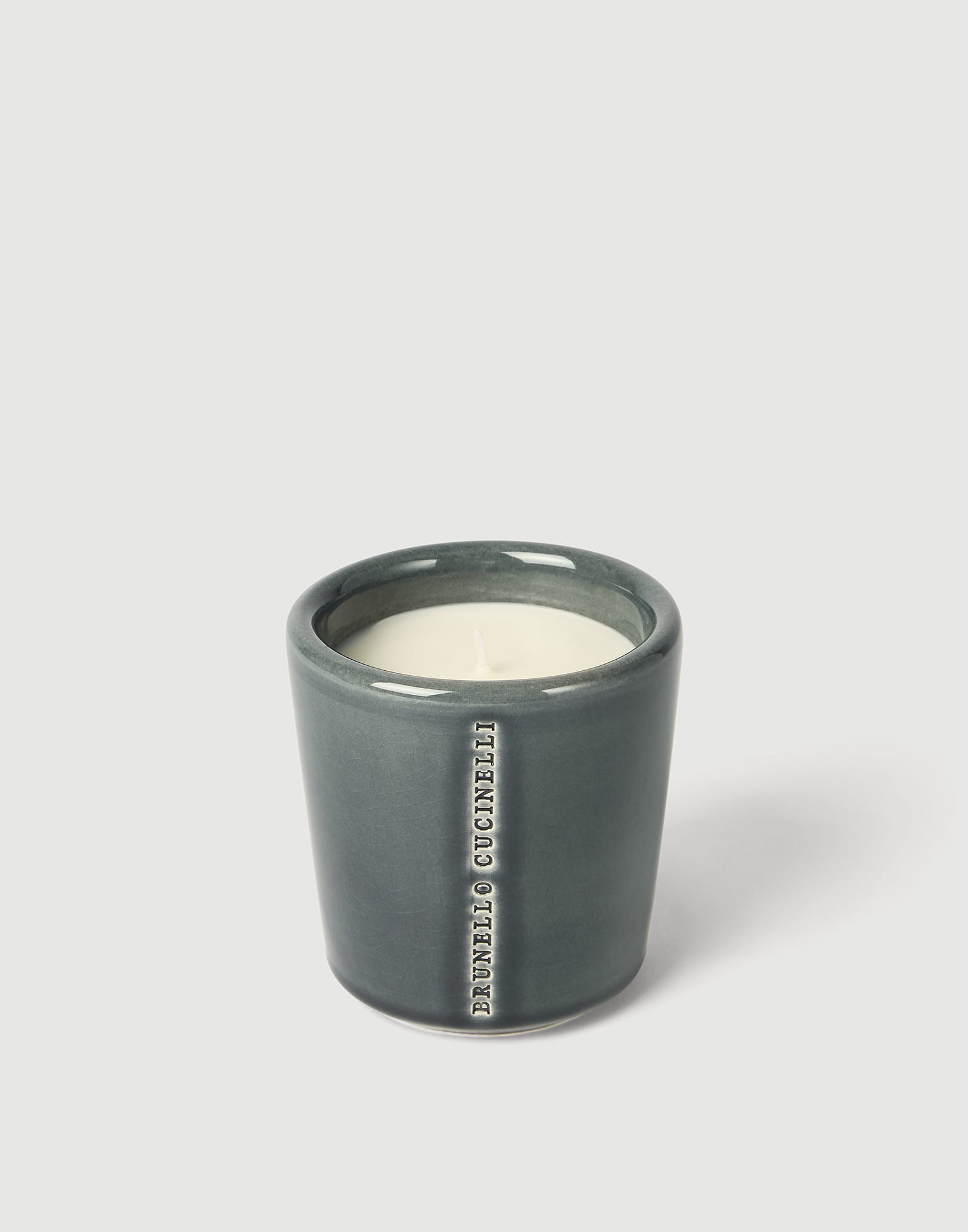 Candle in craquelée vessel in Sand | Lifestyle | Brunello Cucinelli