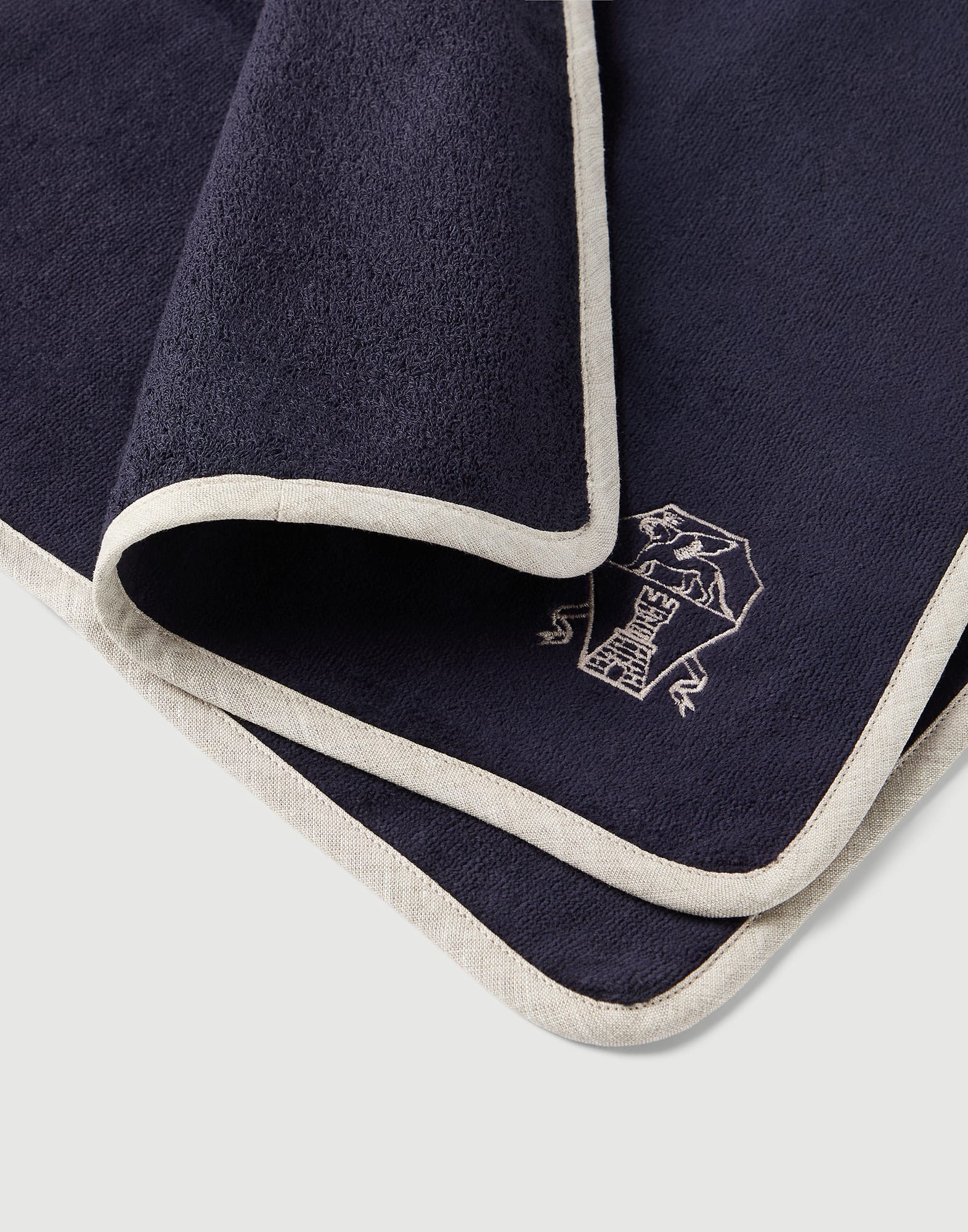Terrycloth hand towels in White | Lifestyle | Brunello Cucinelli