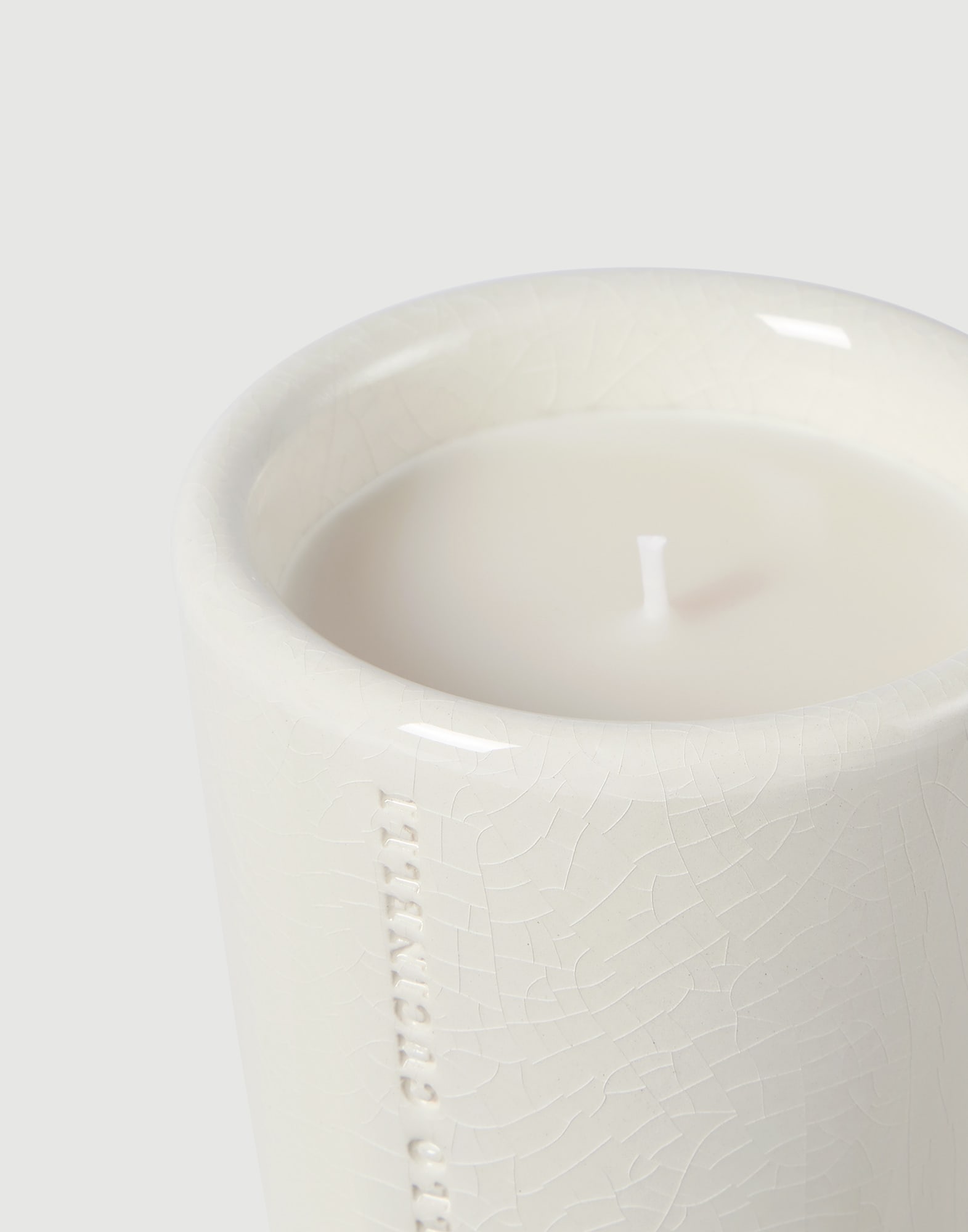 Candle in craquelée vessel in Sand | Lifestyle | Brunello Cucinelli