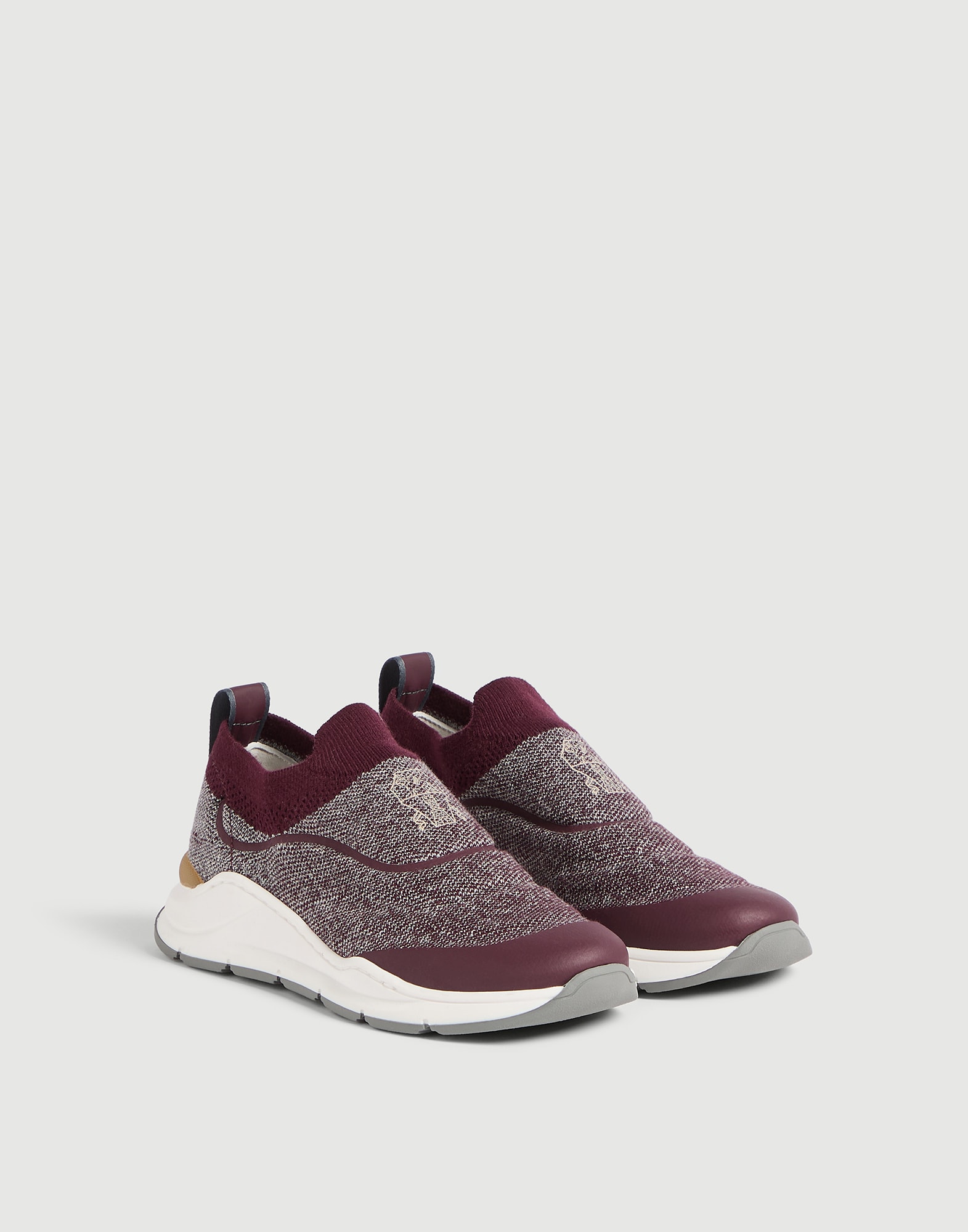 Sneakers - Front view - View Full Screen