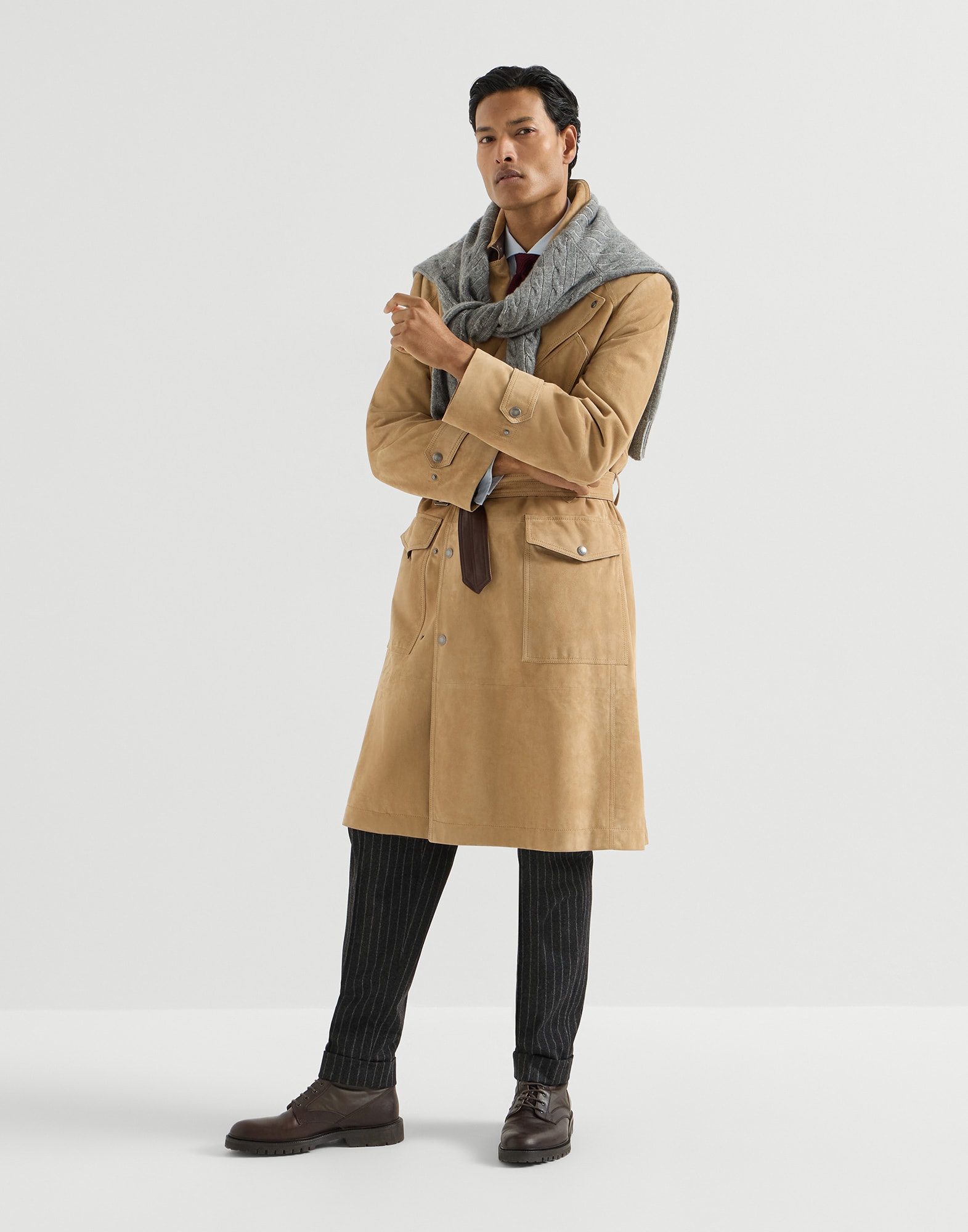 262MOUTFIT10 image number 0