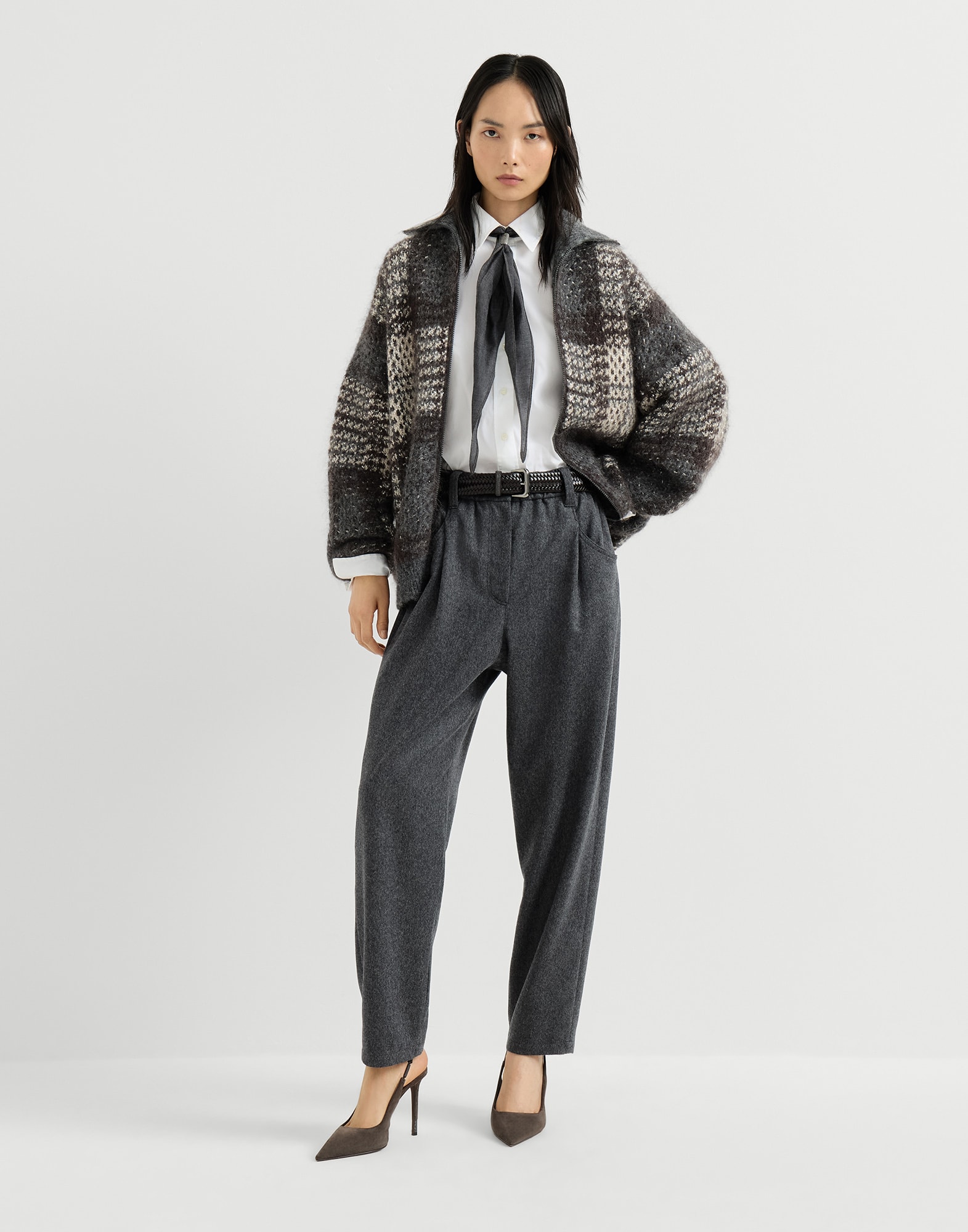 262WOUTFITCS193 image number 0