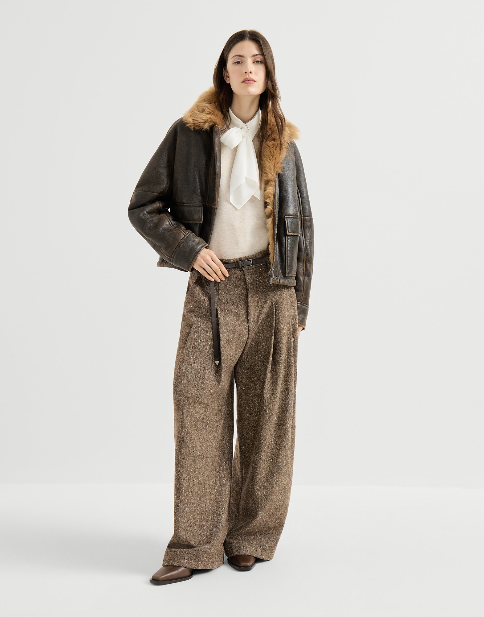 262WOUTFITCS227 image number 0