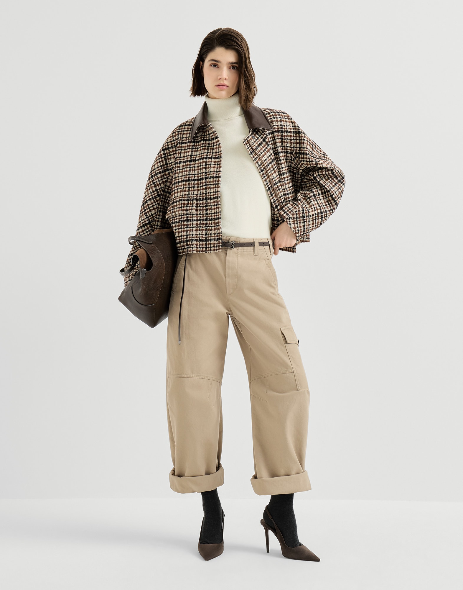 262WOUTFITCS232 image number 0
