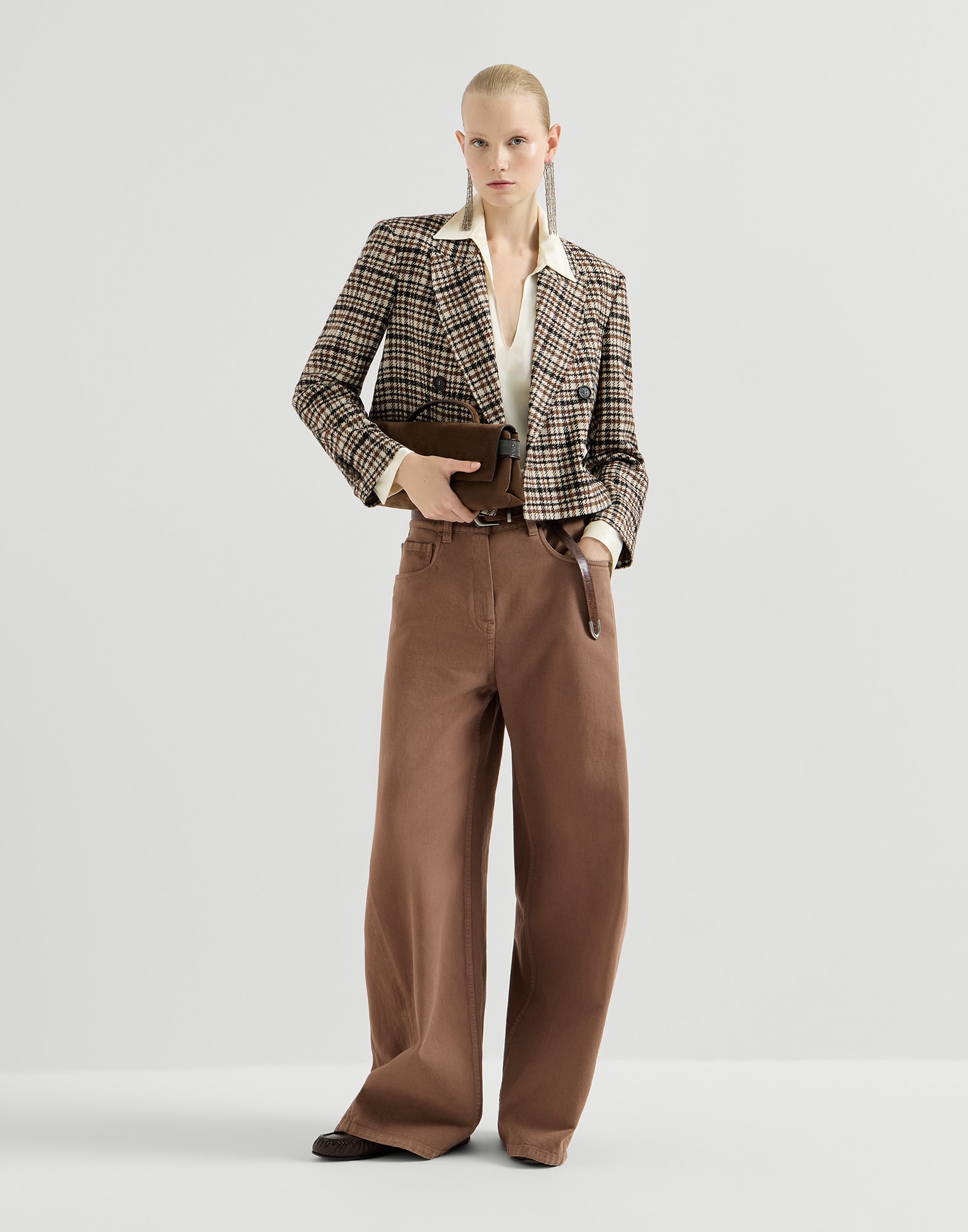 262WOUTFITCS17 image number 0