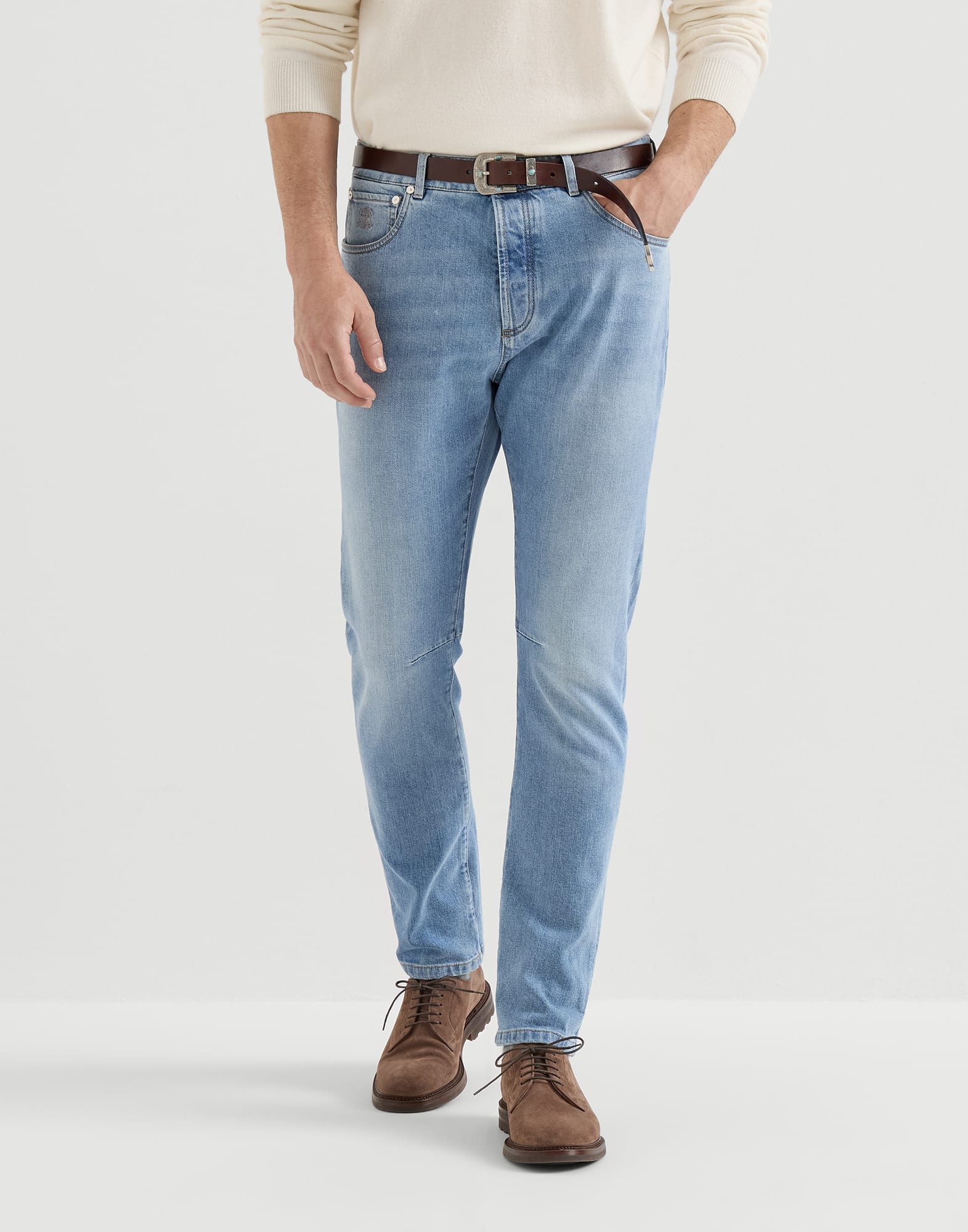 BRUNELLO CUCINELLI / ブルネロクチネリ | LEISURE FIT / ダメージ加工 ロールアップ デニムパンツ | 50 | インディゴ | メンズ Leisure fit five-pocket trousers for Man in Dark Denim | Brunello
