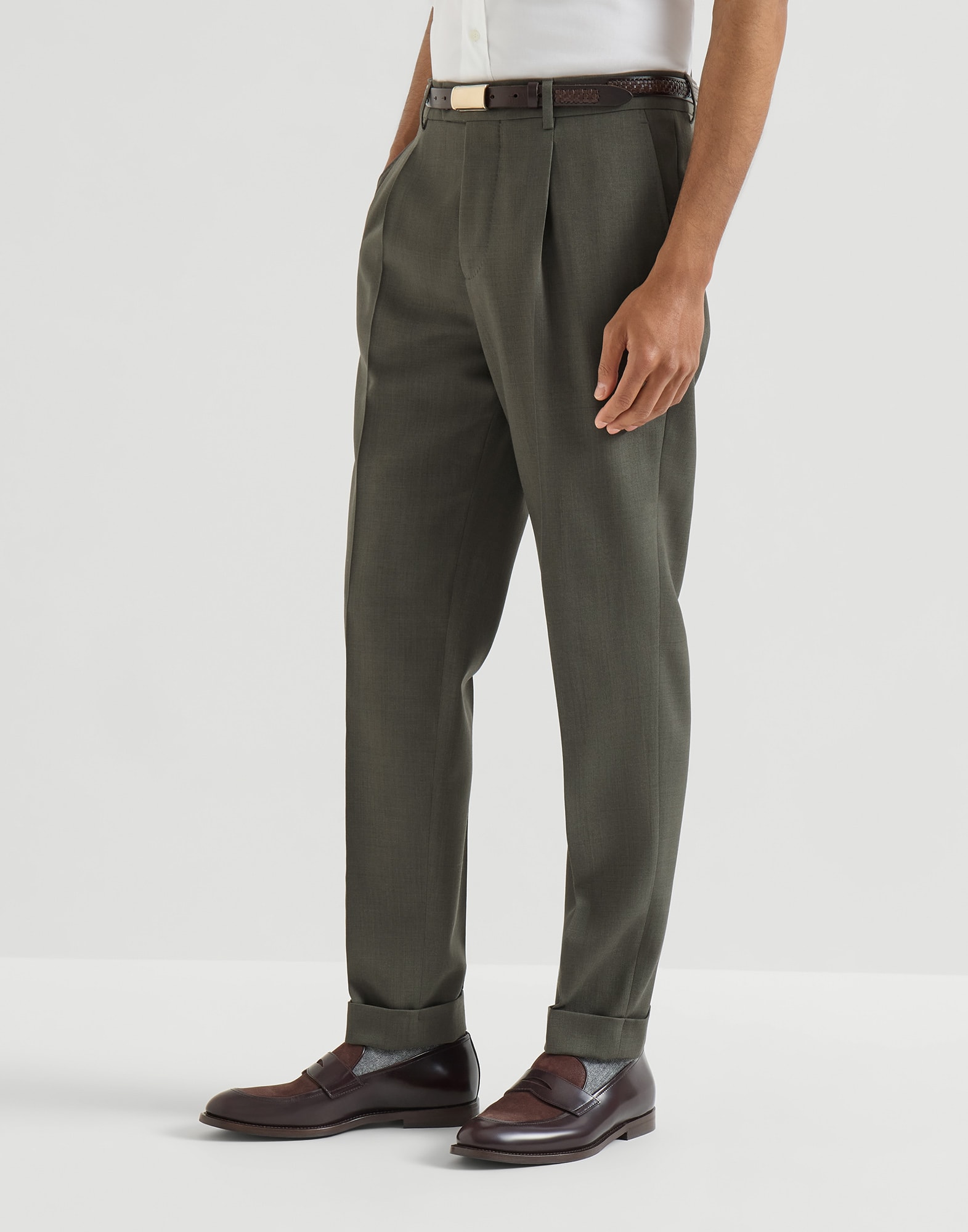 Trousers with pleats - Front view - View Full Screen