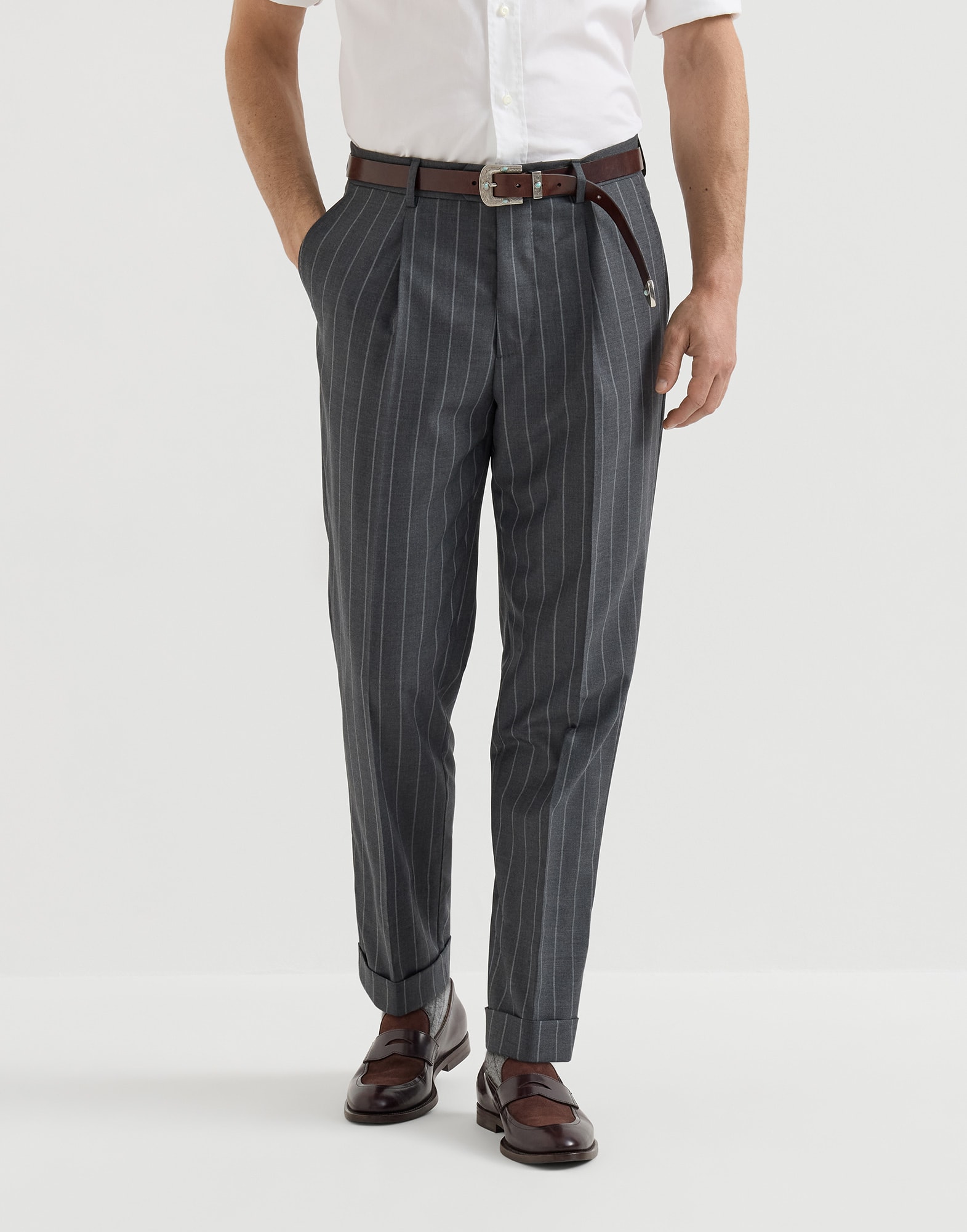 Trousers with pleats - Front view - View Full Screen