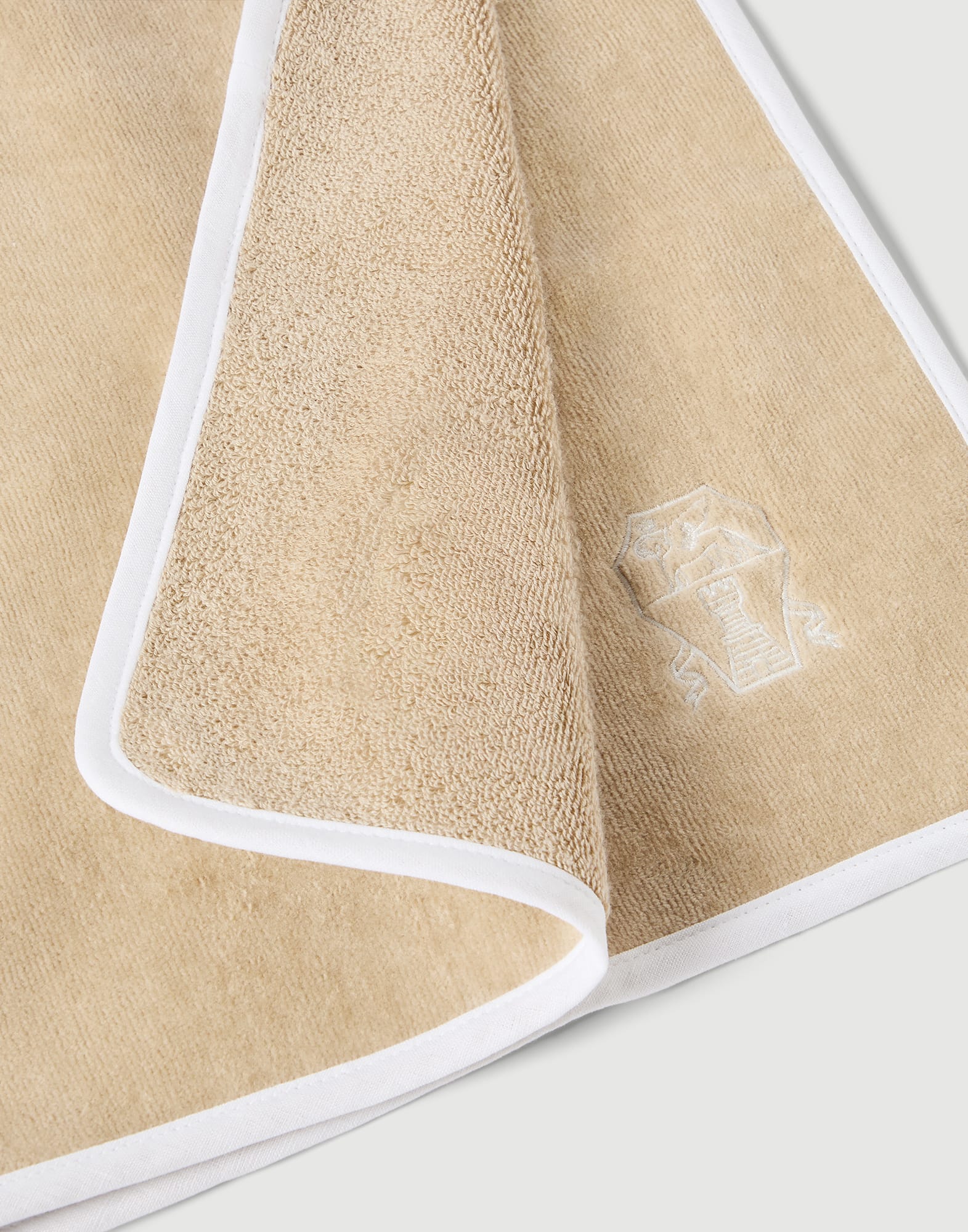 Terrycloth hand towels in White | Lifestyle | Brunello Cucinelli
