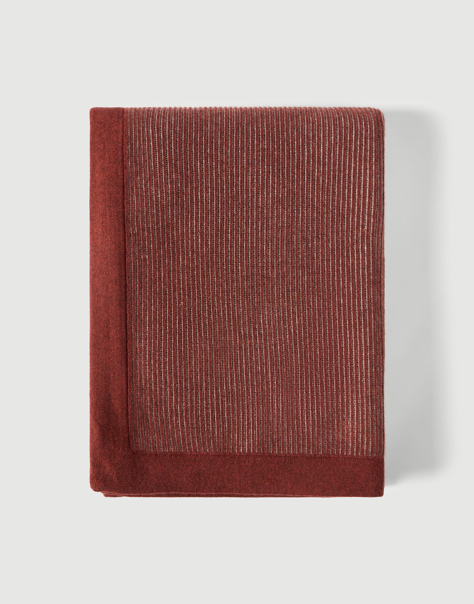 Cashmere throw with contrasting border Firebrick Lifestyle - Brunello Cucinelli
