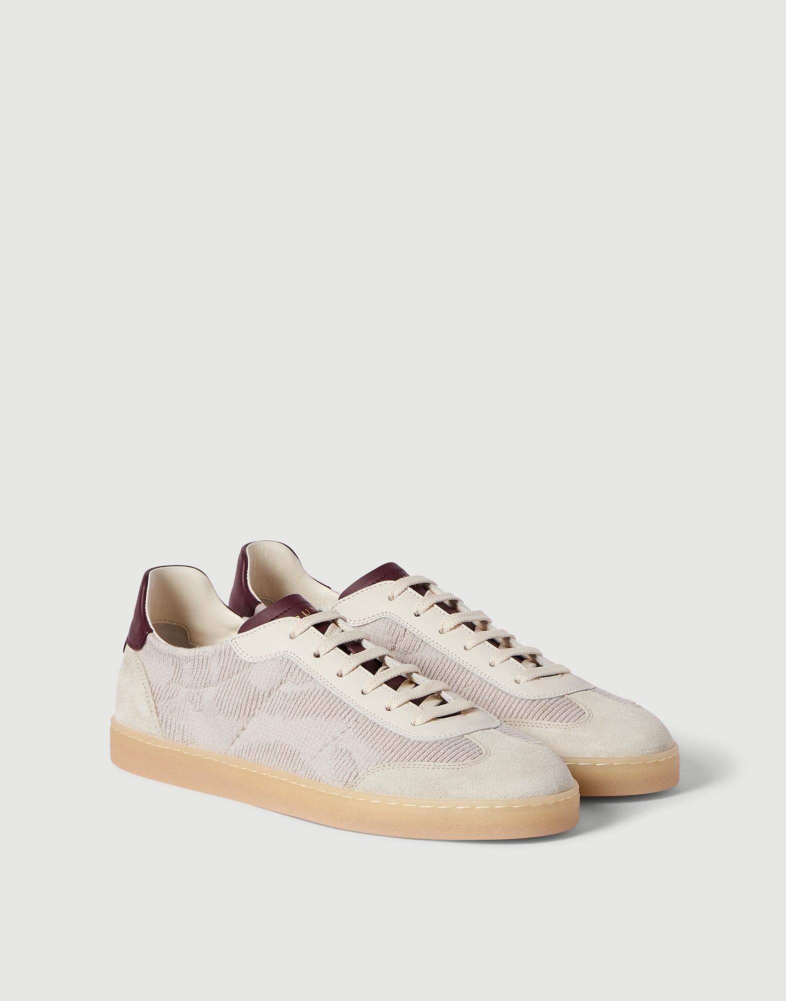 Sneakers - Front view - View Full Screen