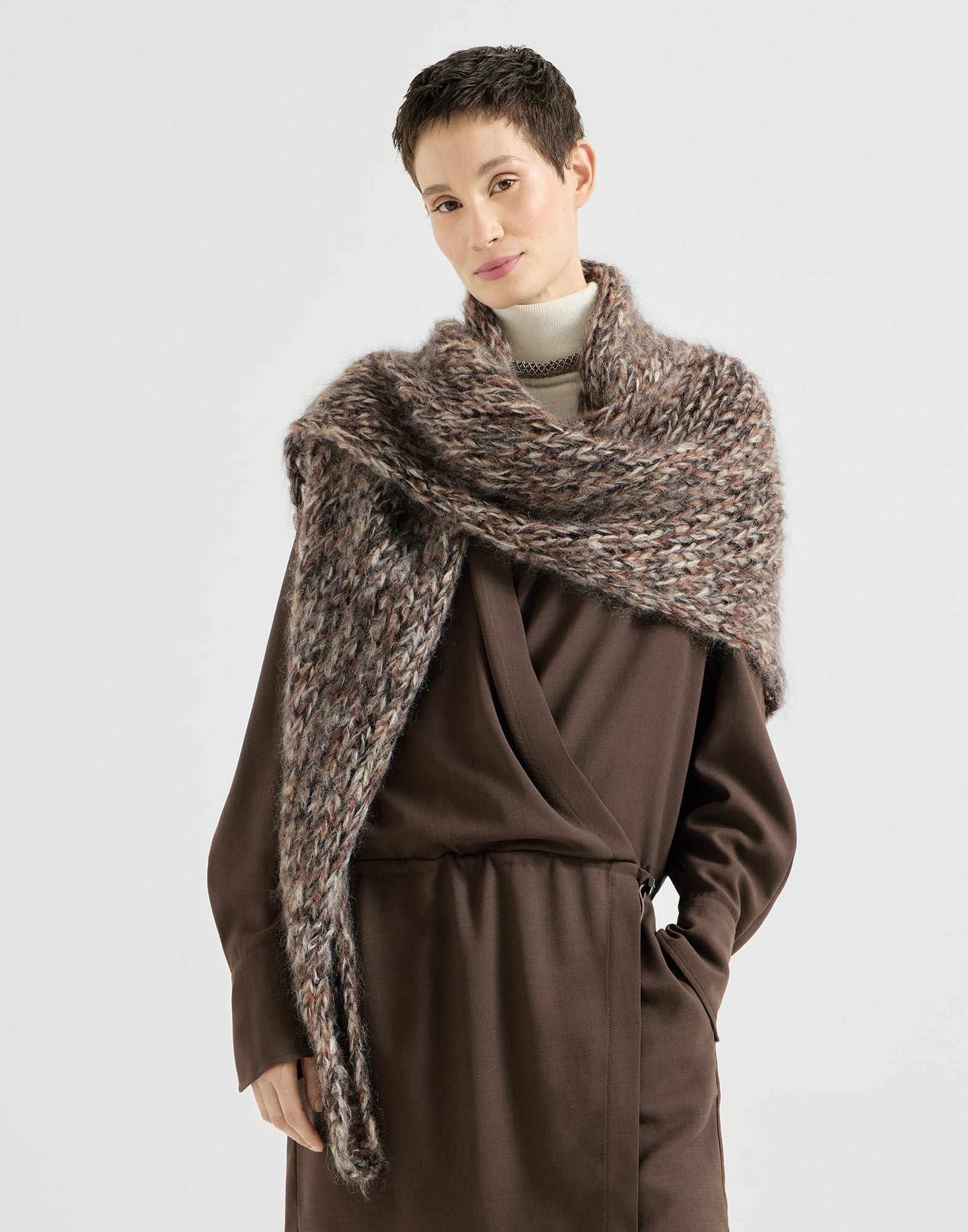Mohair knit shawl for Woman in Bark | Brunello Cucinelli