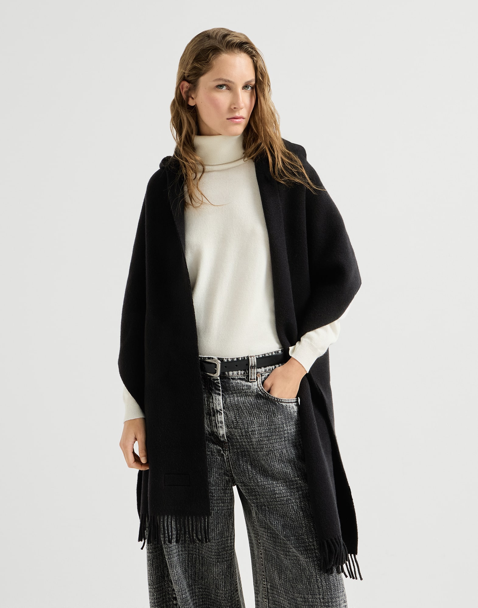 Hooded knit scarf for Woman in Light Grey | Brunello Cucinelli