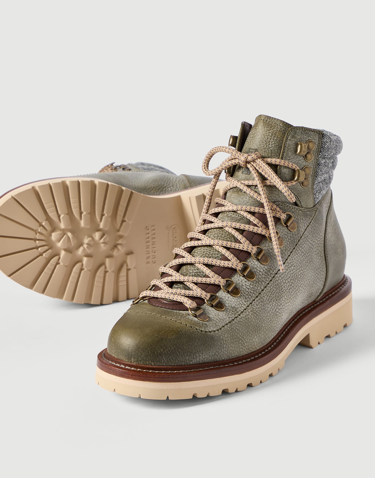Calfskin Mountain Boot for Man in Grey | Brunello Cucinelli