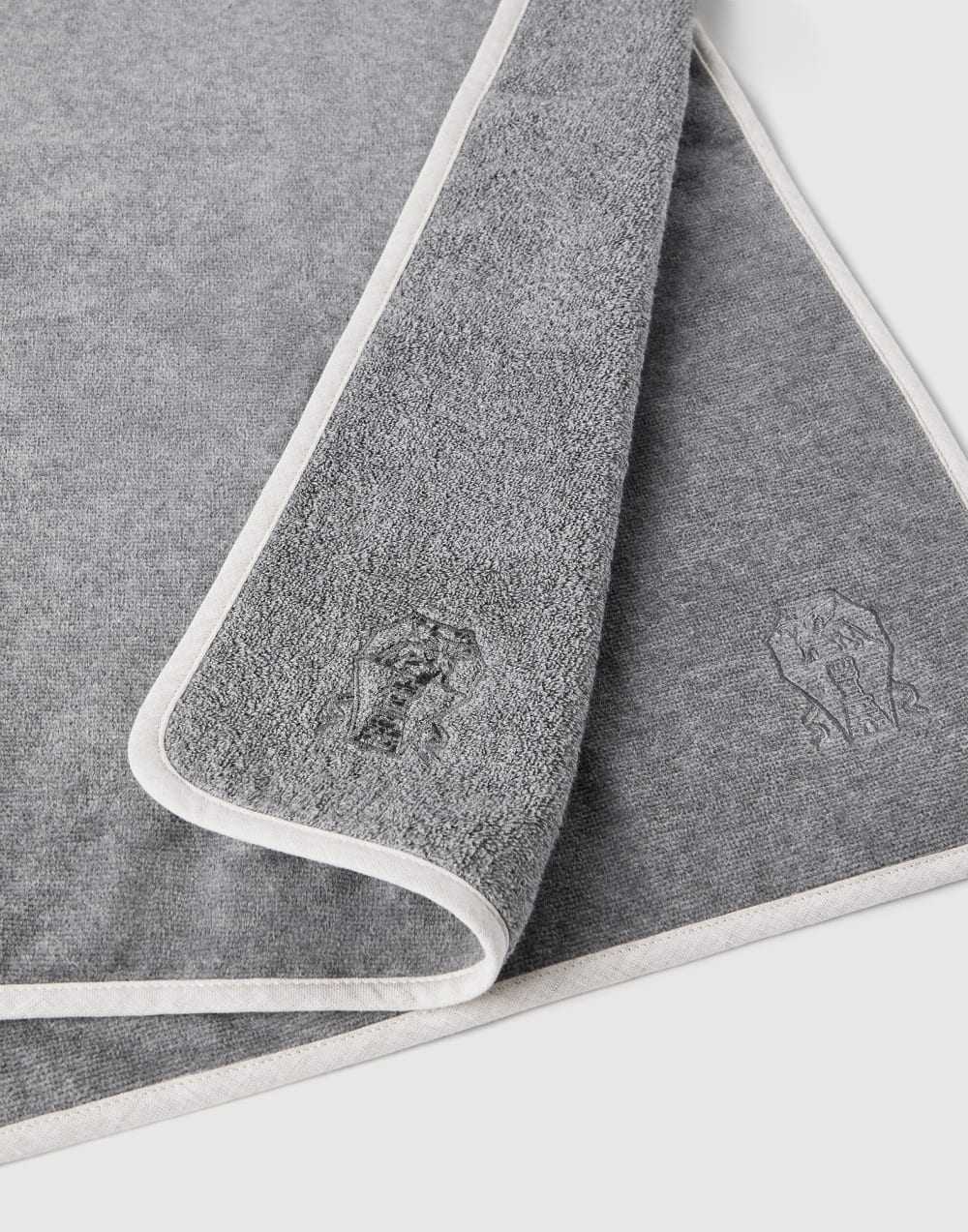 2-piece towel set Medium Grey Lifestyle - Brunello Cucinelli
