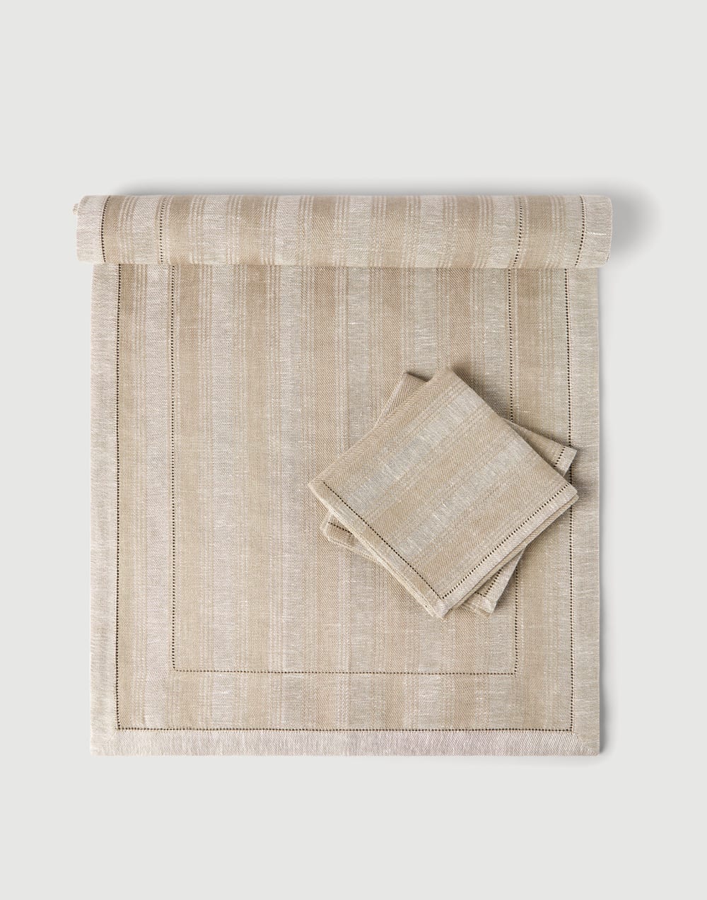 Striped linen runner and 2 napkins set Light Grey Lifestyle - Brunello Cucinelli