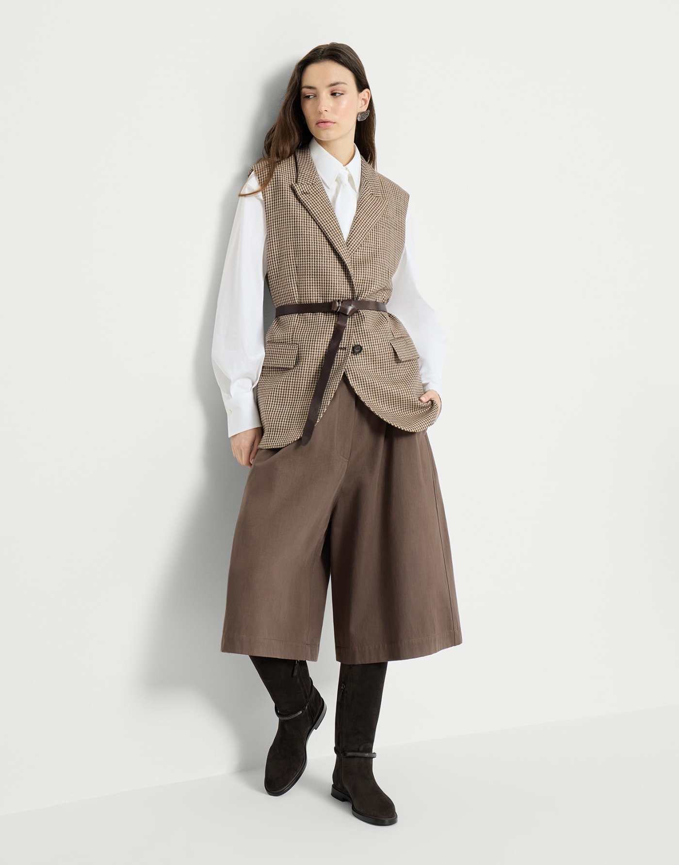 Gabardine long Bermuda shorts Pine Cone Brown Woman - Brunello Cucinelli