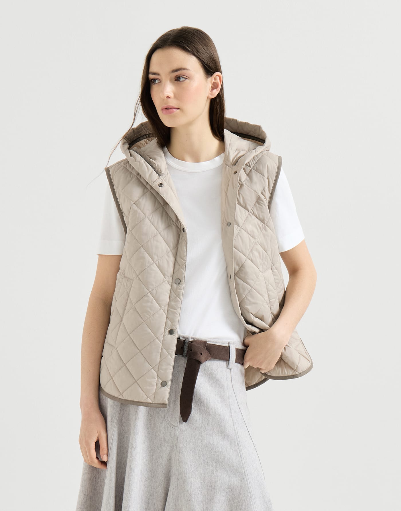 ライトウェイトナイロン キルティングベスト ライトグレー レディース - Brunello Cucinelli