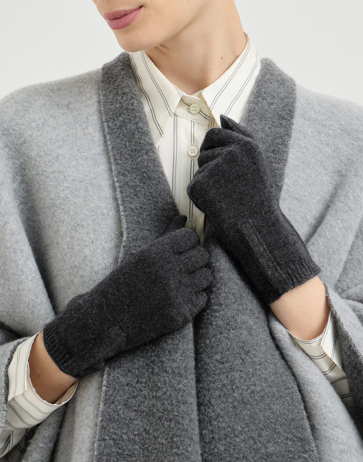 Cashmere knit gloves with monili Lignite Grey Woman - Brunello Cucinelli