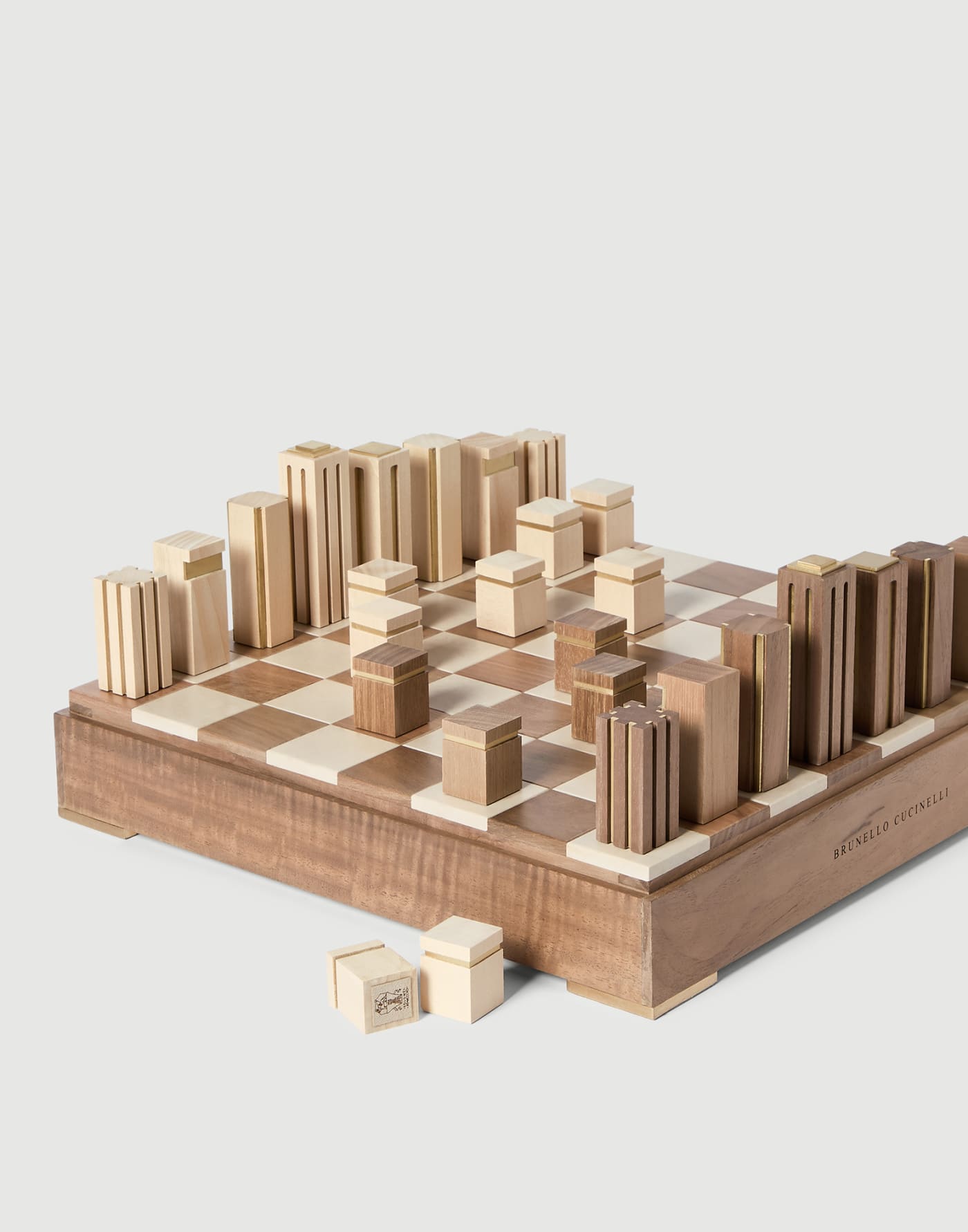 Chess set Hazelnut Lifestyle - Brunello Cucinelli