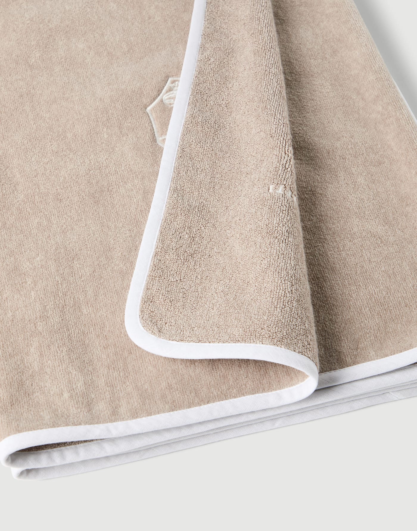Terrycloth towel Beige Lifestyle - Brunello Cucinelli