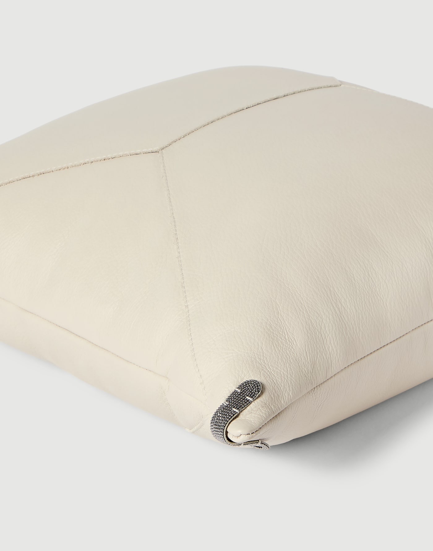 Cuscino in pelle con monile Avorio Lifestyle - Brunello Cucinelli