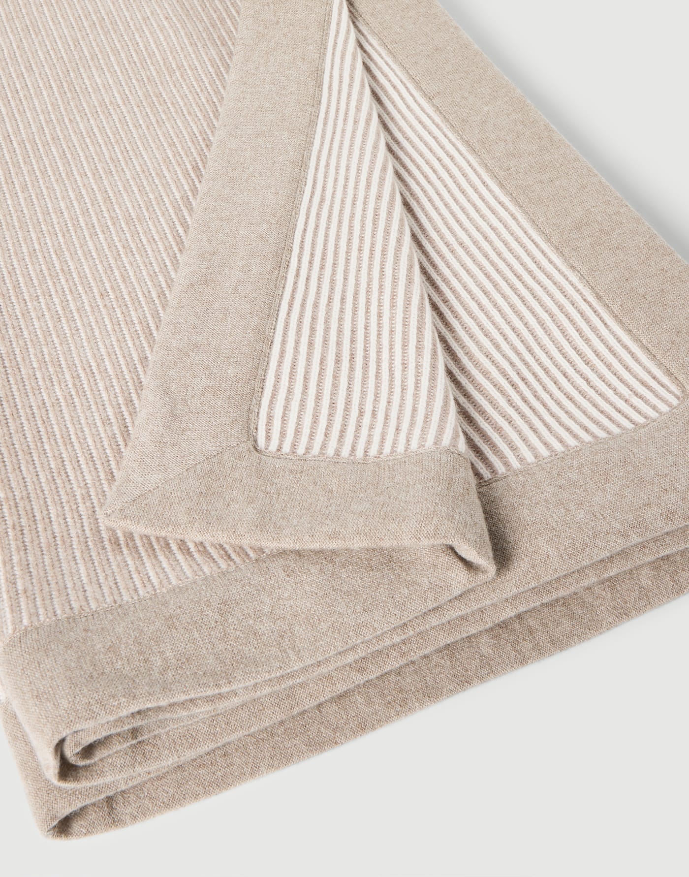 Coperta in cashmere con bordo in contrasto Nocciola Lifestyle - Brunello Cucinelli
