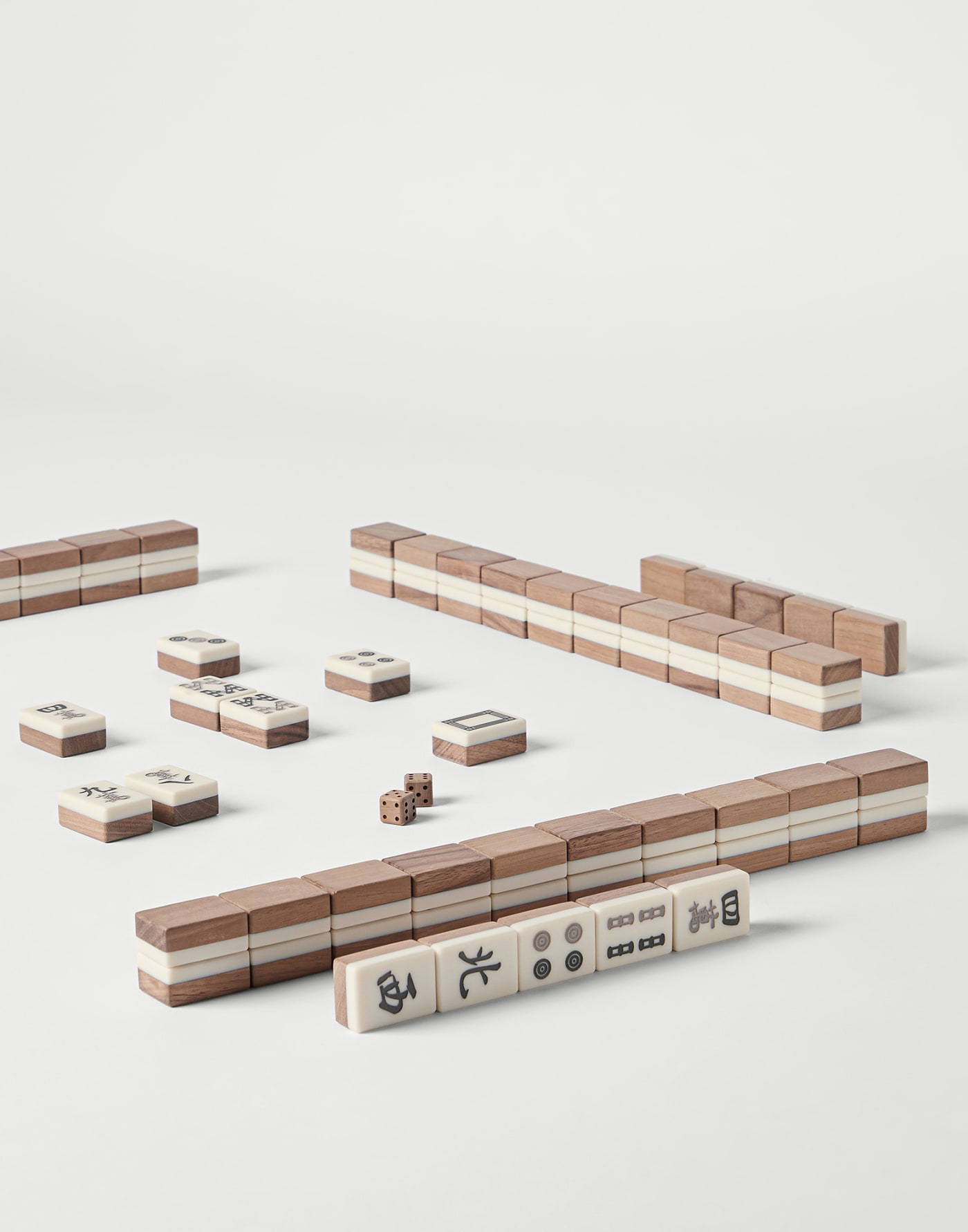 Mahjong Panama Lifestyle - Brunello Cucinelli