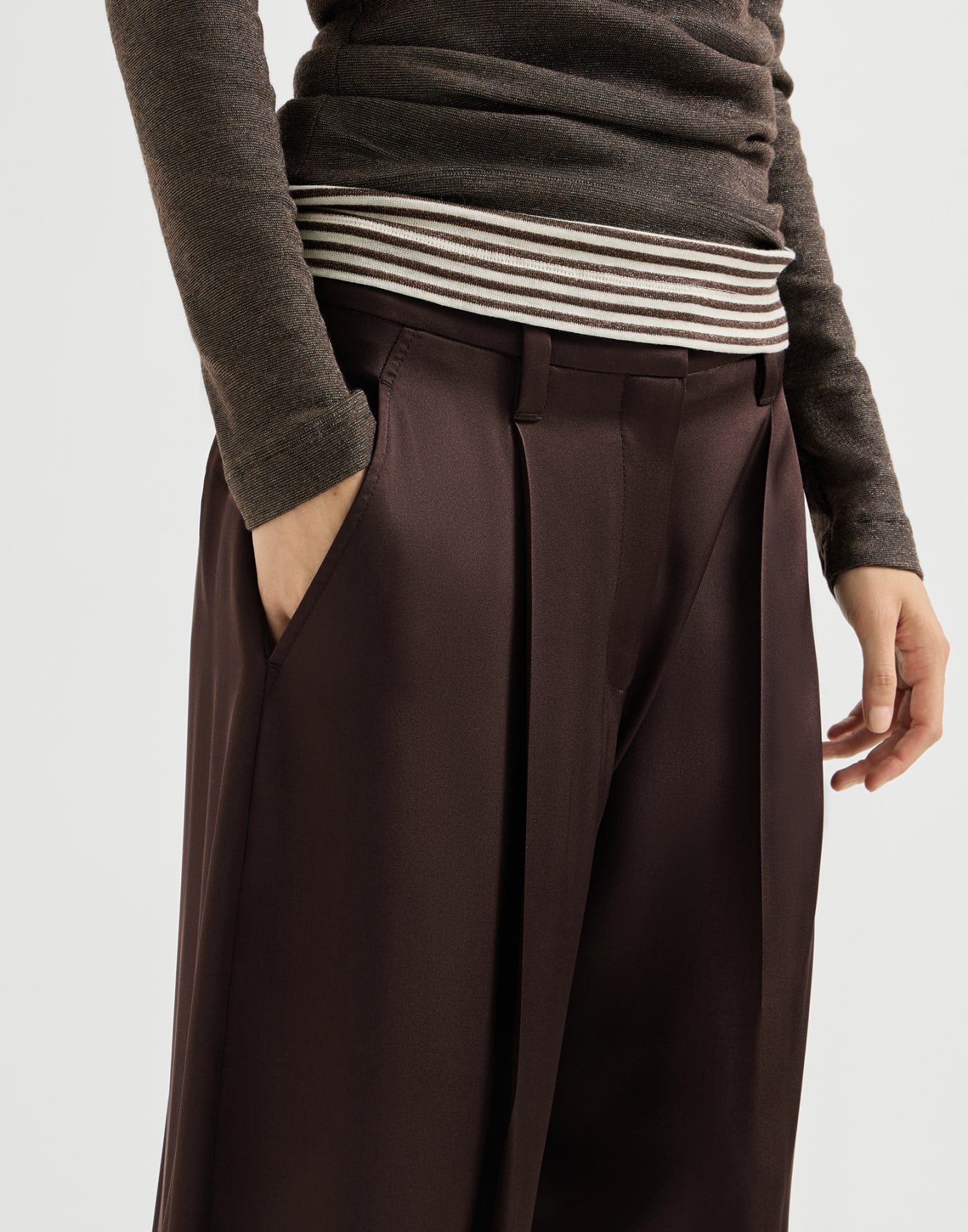 Pantalon Pleated Barrel en satin Café Femme - Brunello Cucinelli