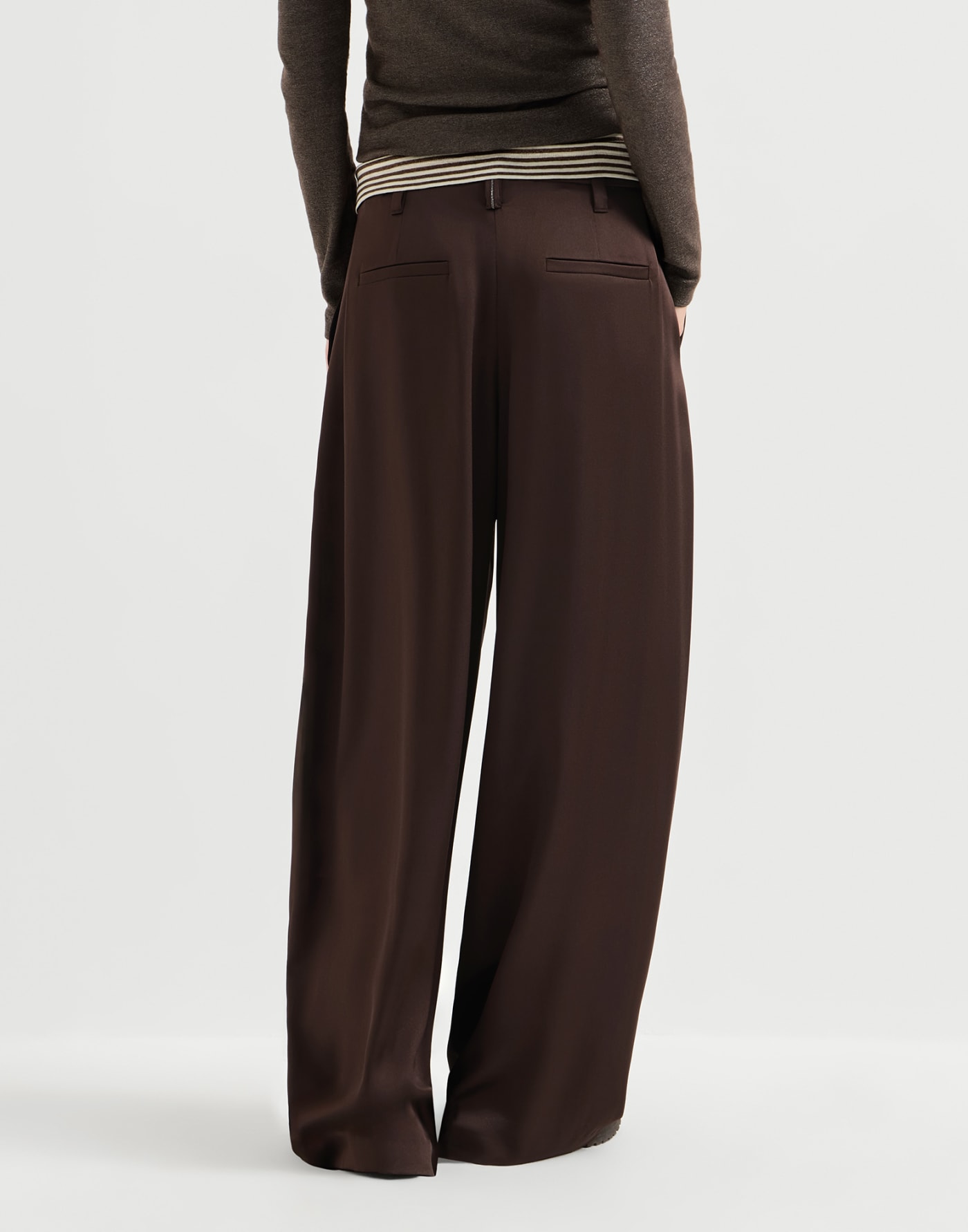 Pantalon Pleated Barrel en satin Café Femme - Brunello Cucinelli