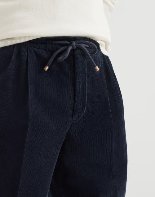 Trousers with drawstring and double pleats for Man in Navy Blue