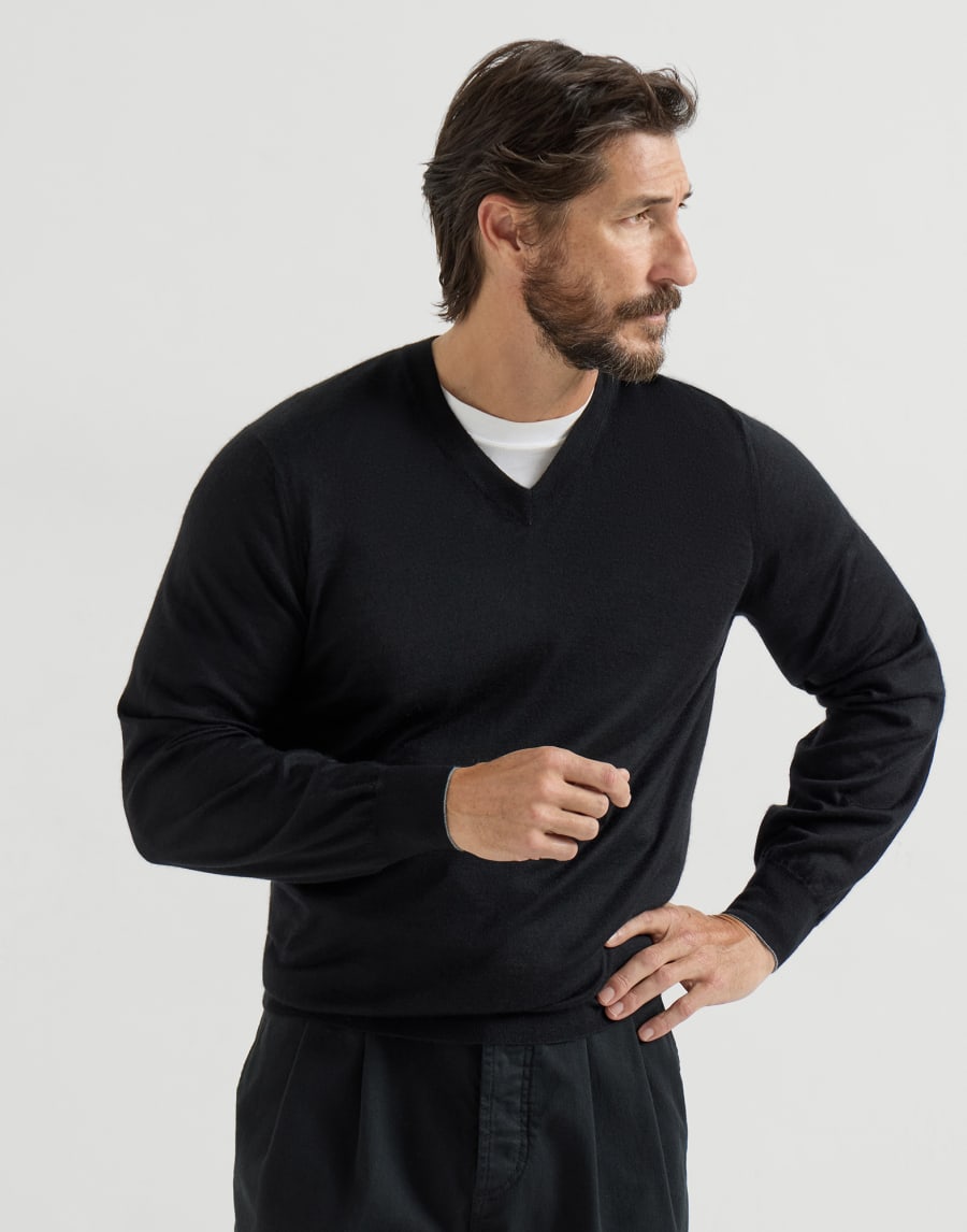 Cashmere and silk lightweight sweater Black Man - Brunello Cucinelli