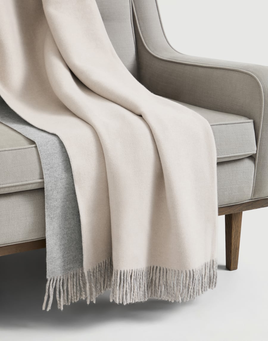 Cashmere double cloth throw Grey Lifestyle - Brunello Cucinelli