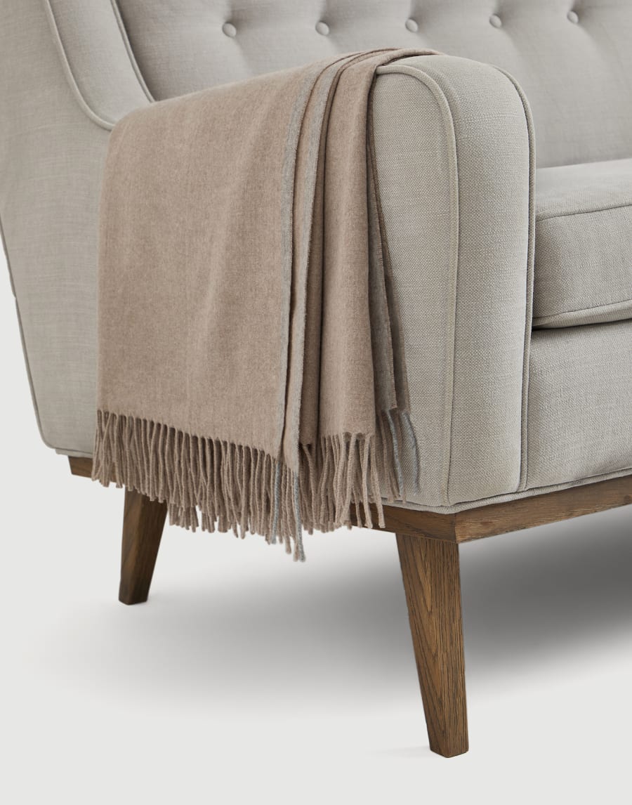 Cashmere throw Brown Lifestyle - Brunello Cucinelli