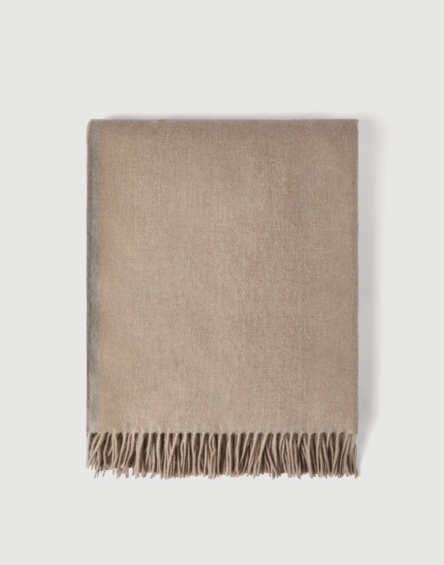 Cashmere throw Brown Lifestyle - Brunello Cucinelli