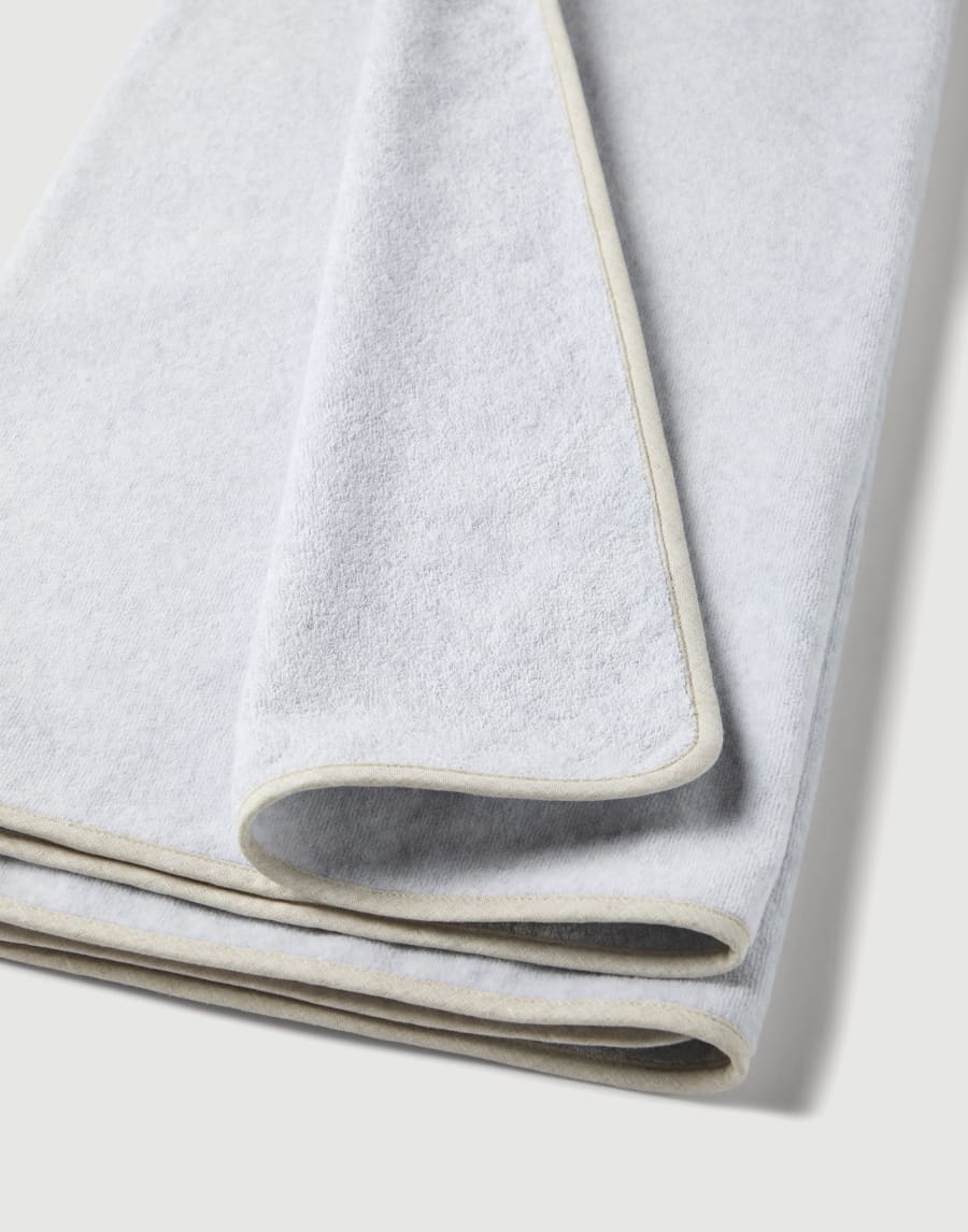 Terrycloth towel Light Grey Lifestyle - Brunello Cucinelli