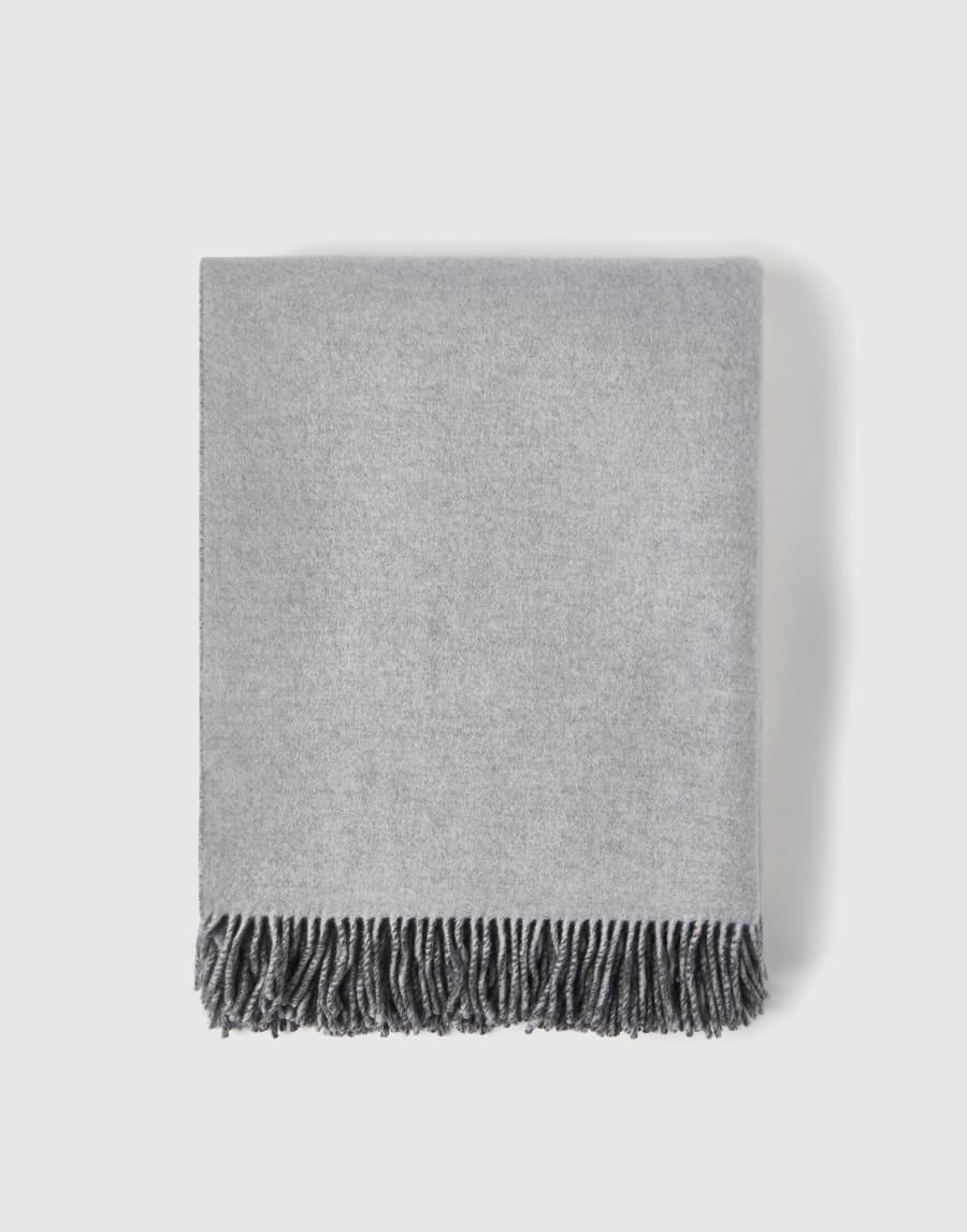 Cashmere double cloth throw Medium Grey Lifestyle - Brunello Cucinelli