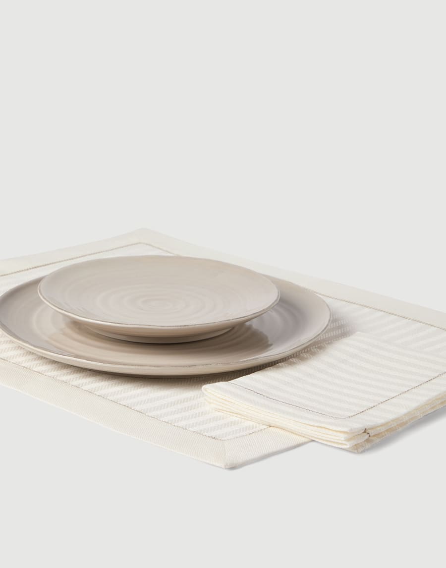 Chalk stripe linen placemat and napkin set Panama Lifestyle - Brunello Cucinelli