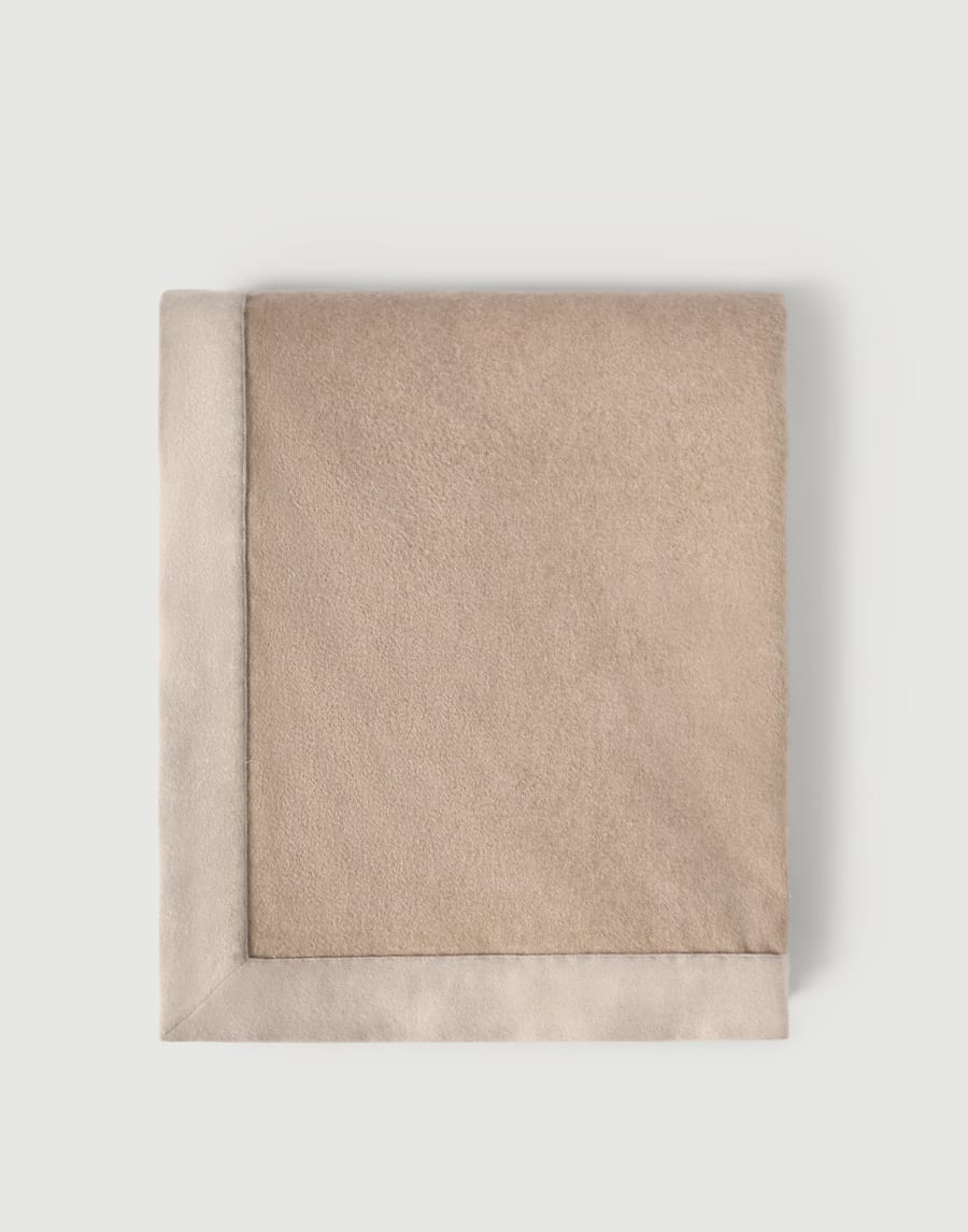 Cashmere throw with contrasting border Beige Lifestyle - Brunello Cucinelli