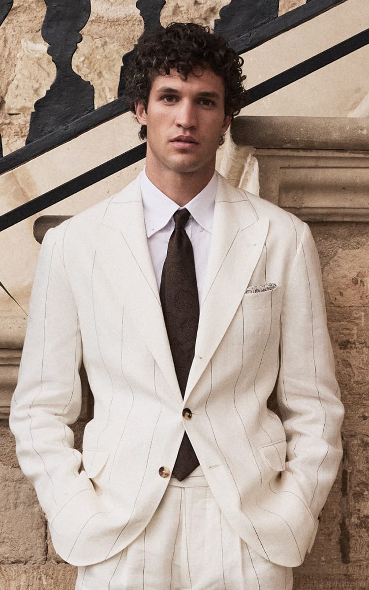 2025年春夏メンズコレクションのテーラードスーツ | Brunello Cucinelli