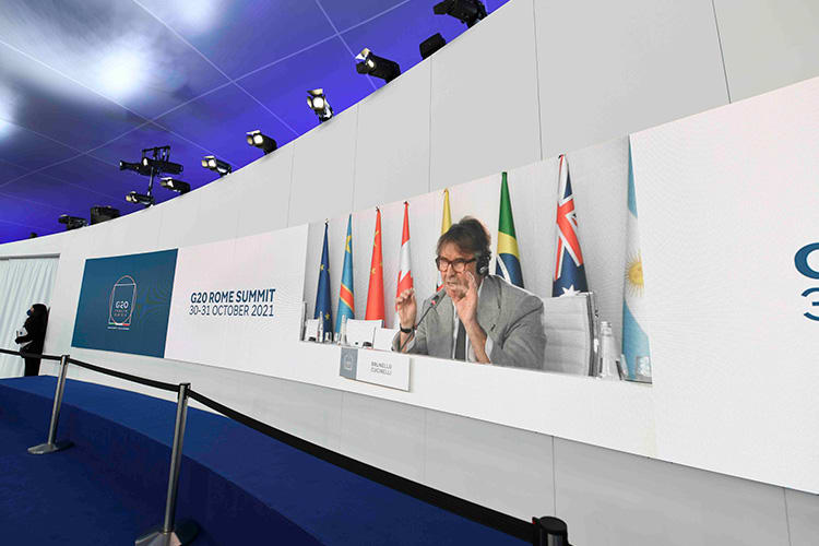 Brunello Cucinelli durante il discorso tenuto al G20 di Roma